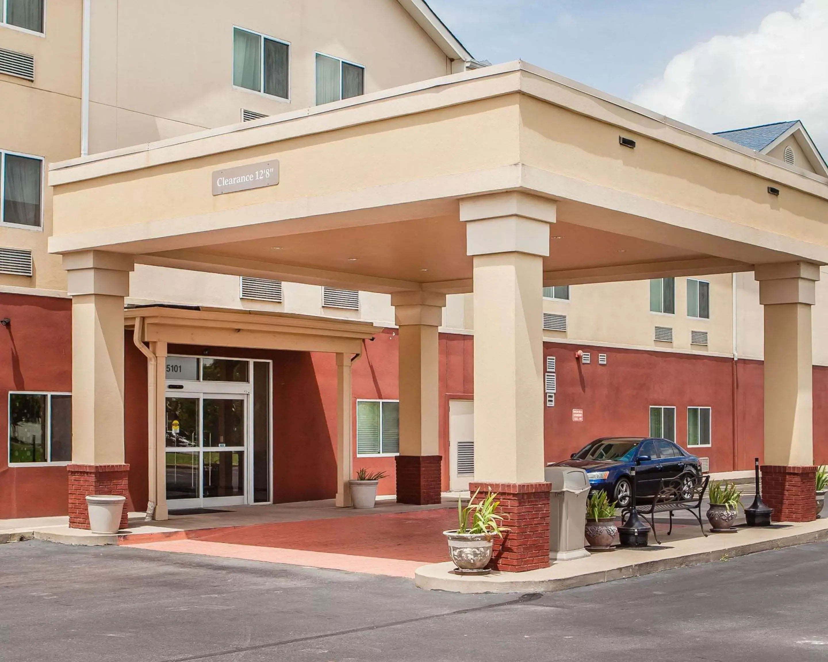 Property Building in Comfort Inn and Suites - Tuscumbia/Muscle Shoals
