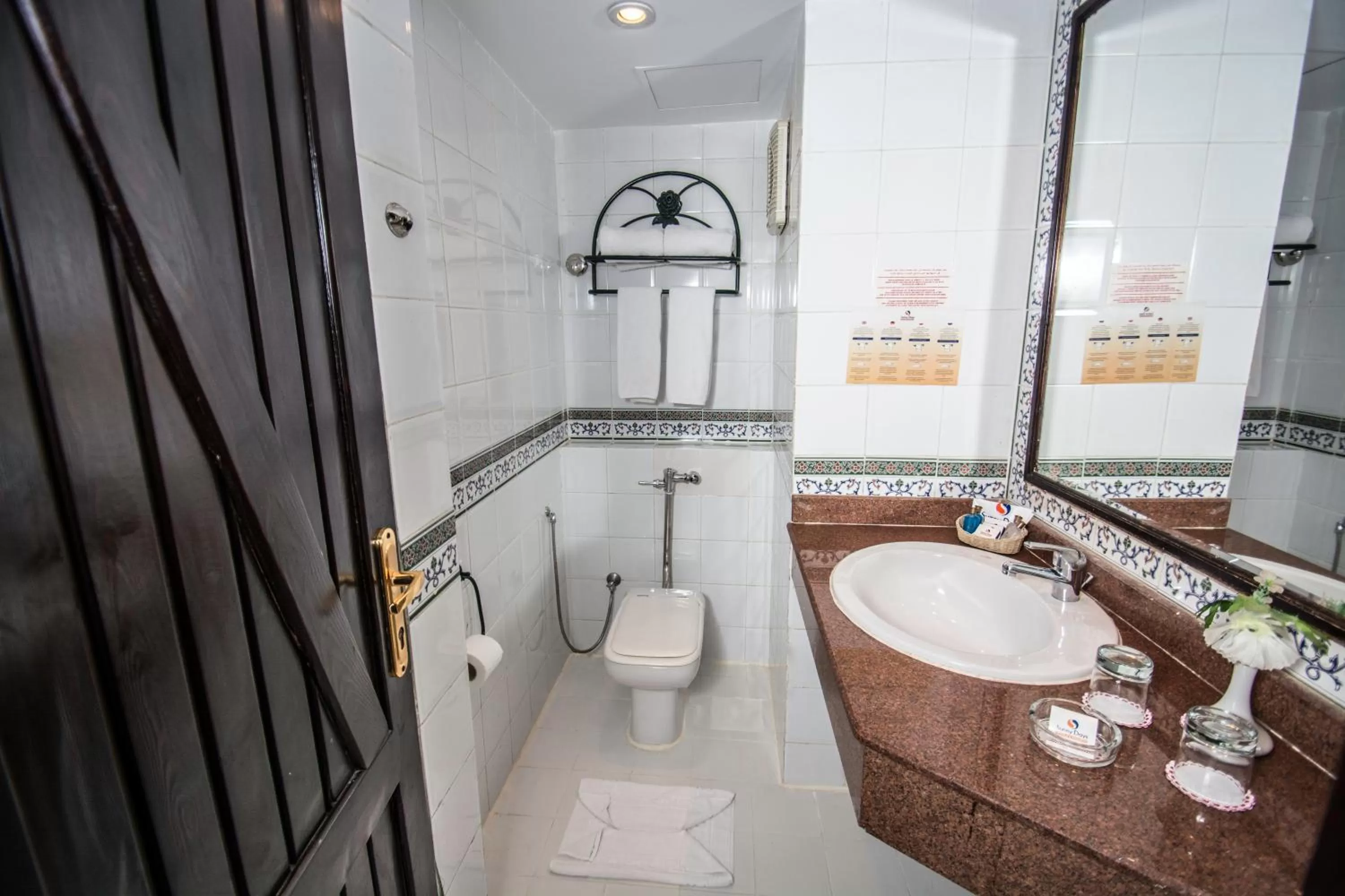 Standard Triple Room with Sea View in Sunny Days Palma De Mirette Resort & Spa