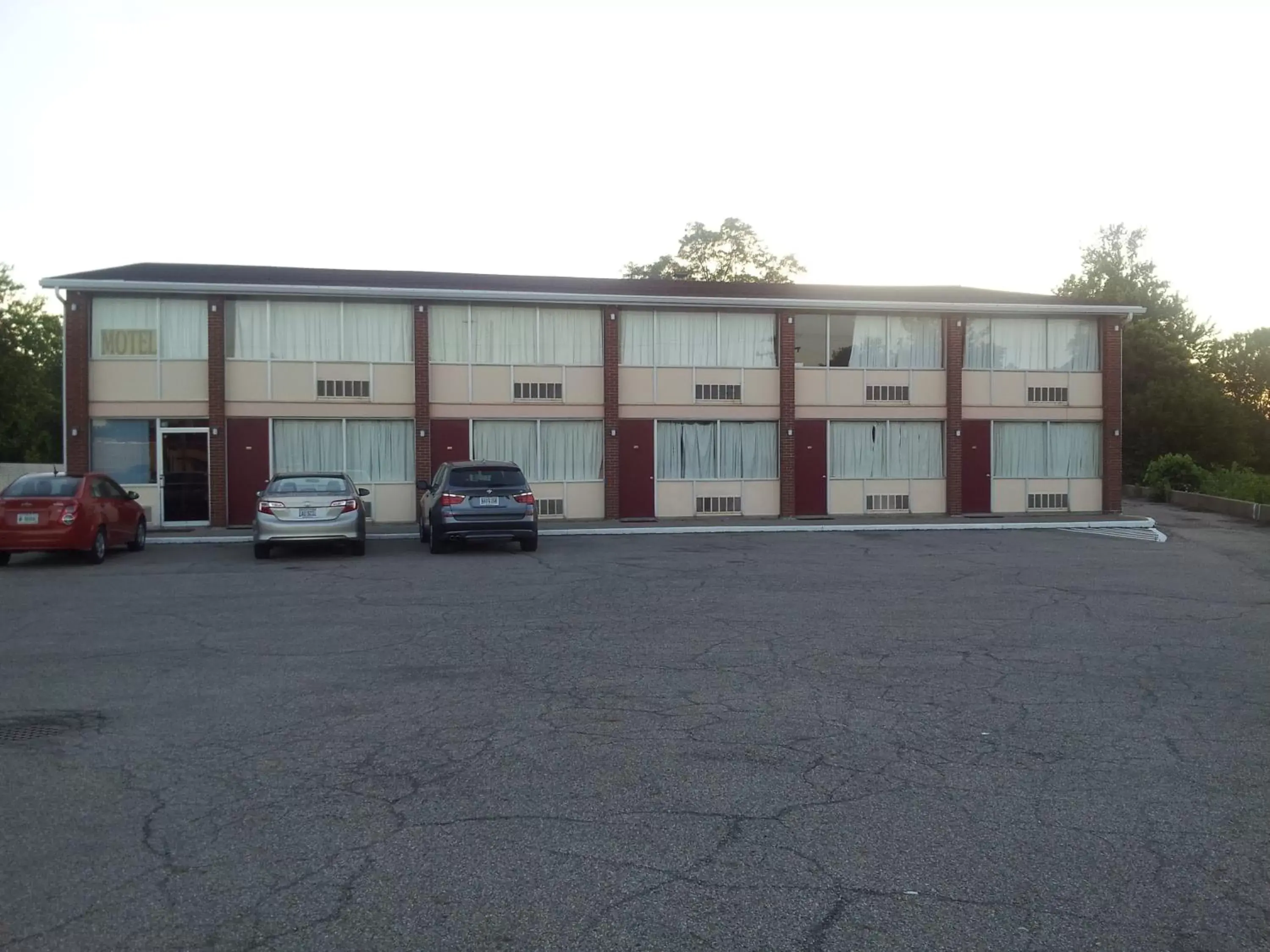 Property Building in Indian Head Motel