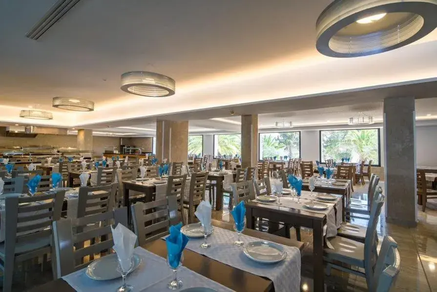 Restaurant/places to eat in Dar Khayam Restaurant/places to eat in Dar Khayam