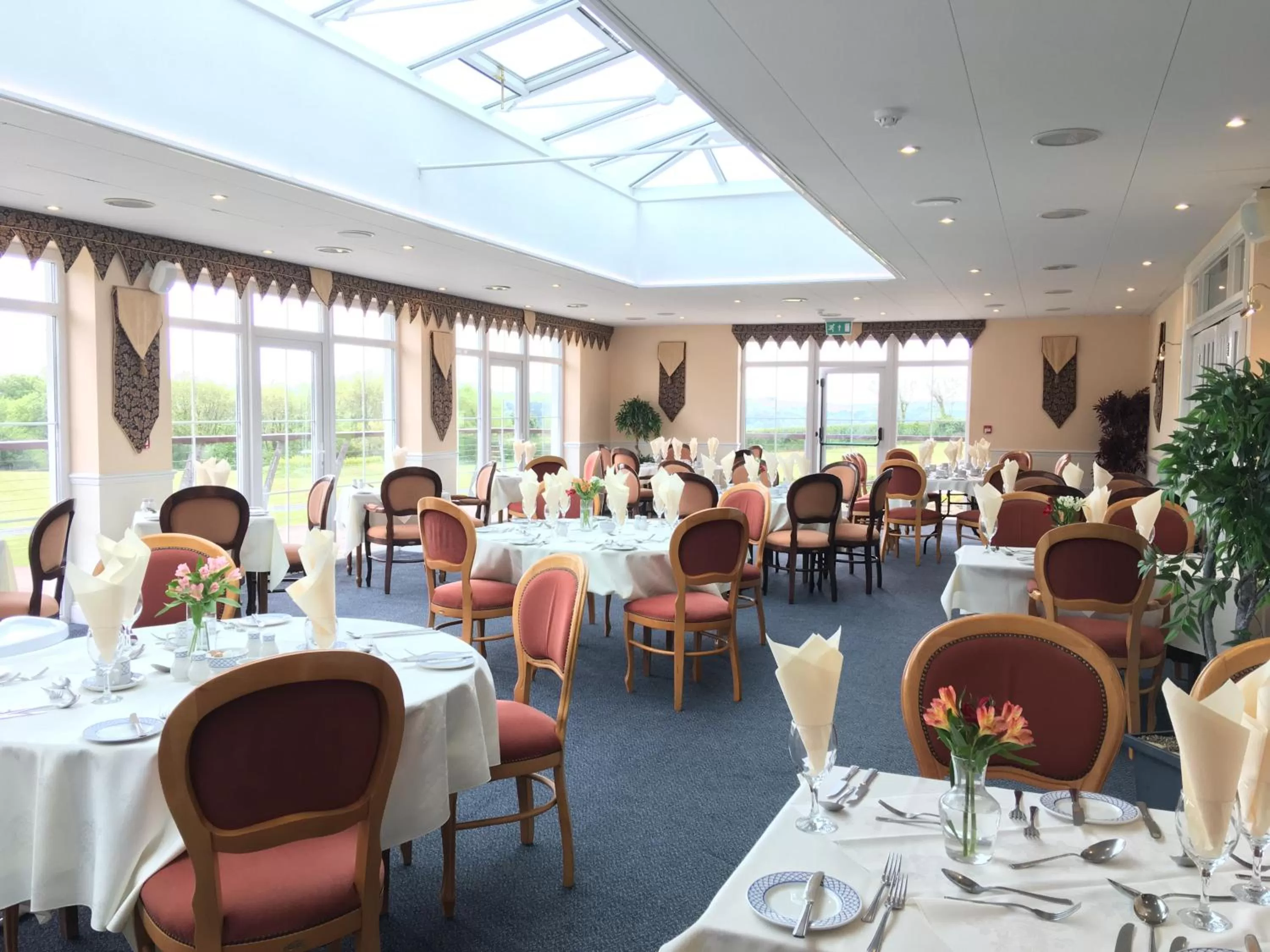 Restaurant/places to eat in Beggars Reach Hotel