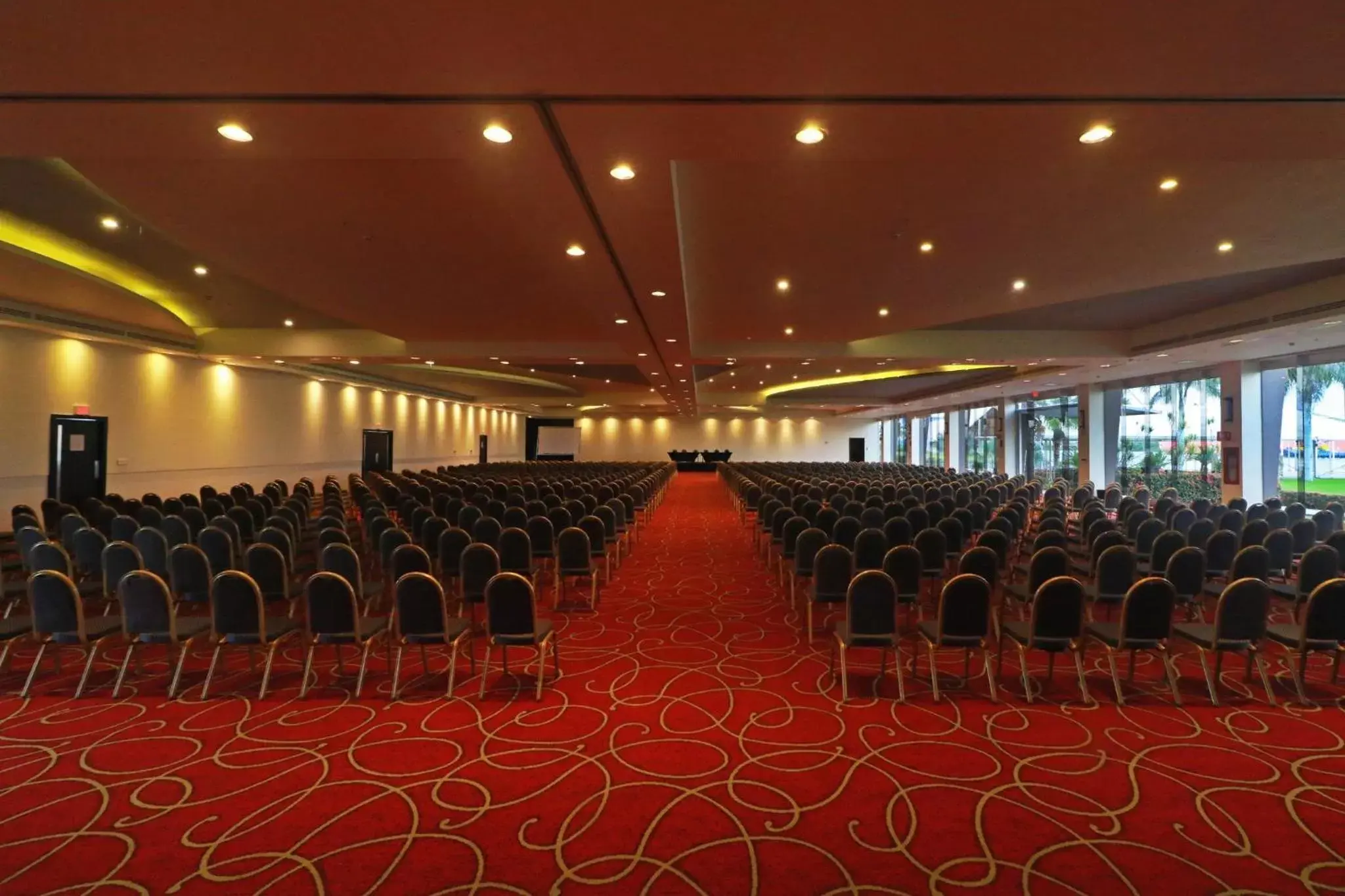 Meeting/conference room in Holiday Inn Tuxpan - Convention Center, an IHG Hotel