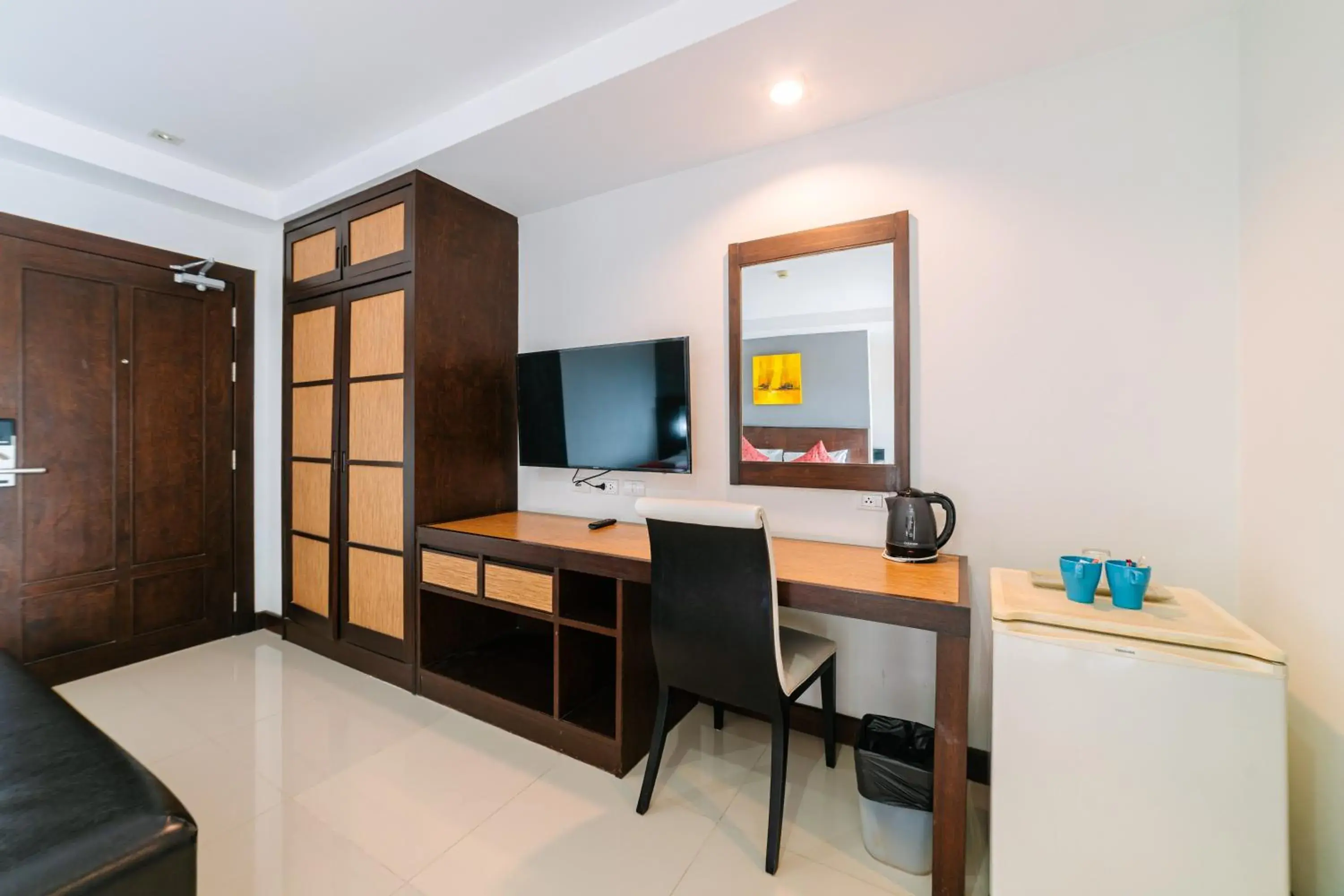 Superior Double or Twin Room in Ratana Hotel Sakdidet, PHUKET TOWN Superior Double or Twin Room in Ratana Hotel Sakdidet, PHUKET TOWN