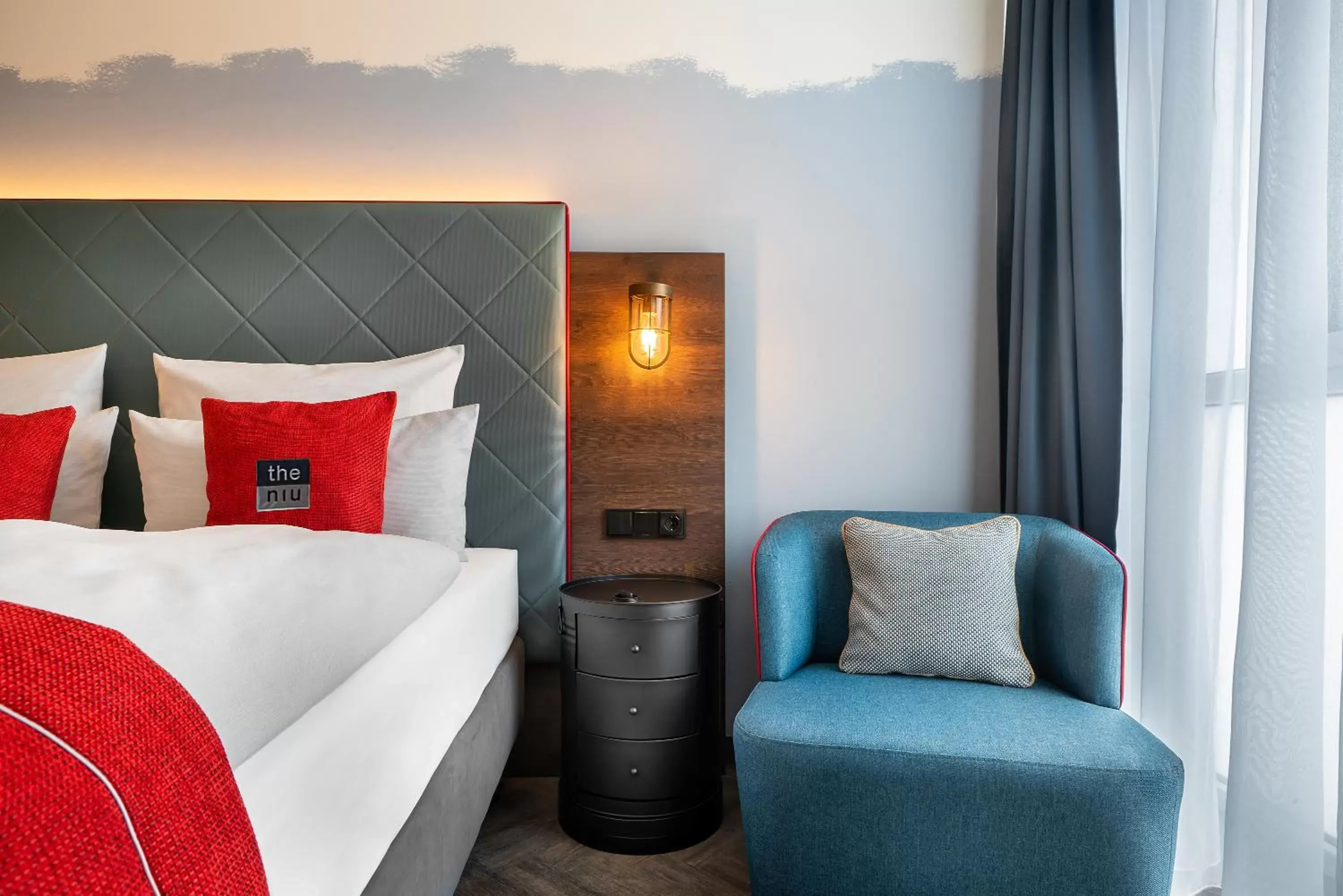 Bedroom, Bed in Holiday Inn - the niu, Keg Hamburg Ost by IHG Bedroom, Bed in Holiday Inn - the niu, Keg Hamburg Ost by IHG