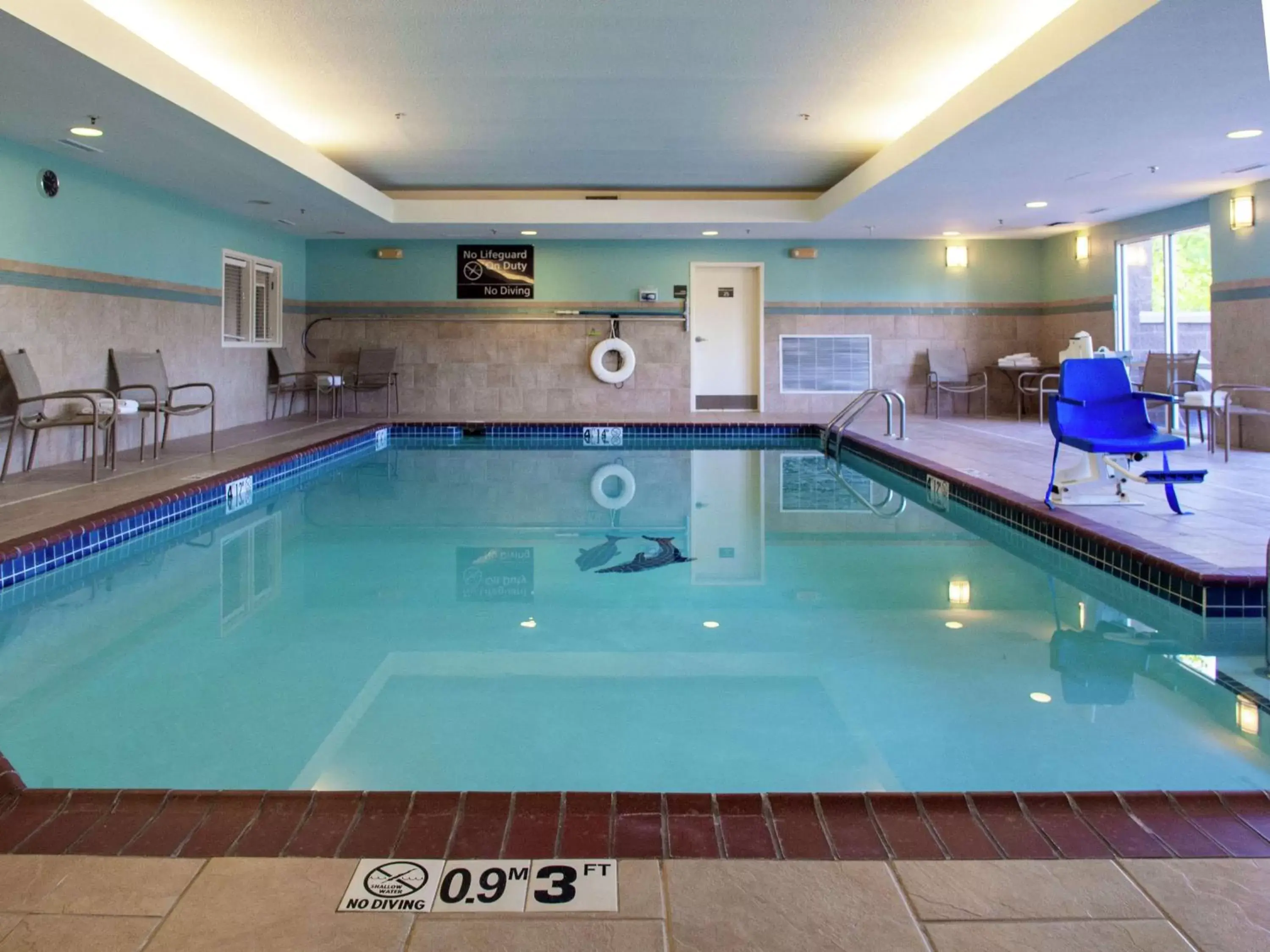 Pool view, Swimming Pool in Hampton Inn Miami