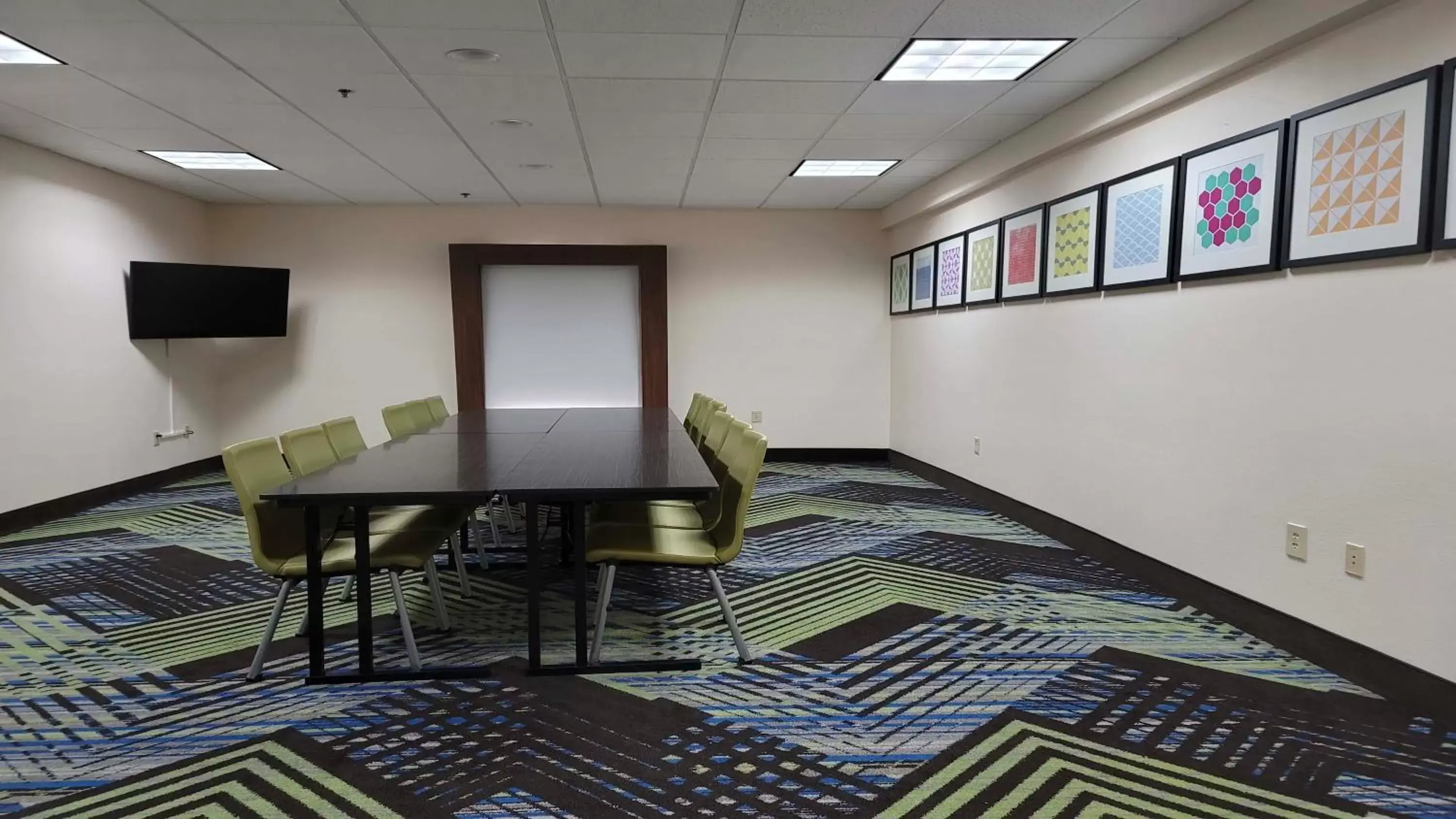 Meeting/conference room in Holiday Inn Express North Myrtle Beach - Little River, an IHG Hotel