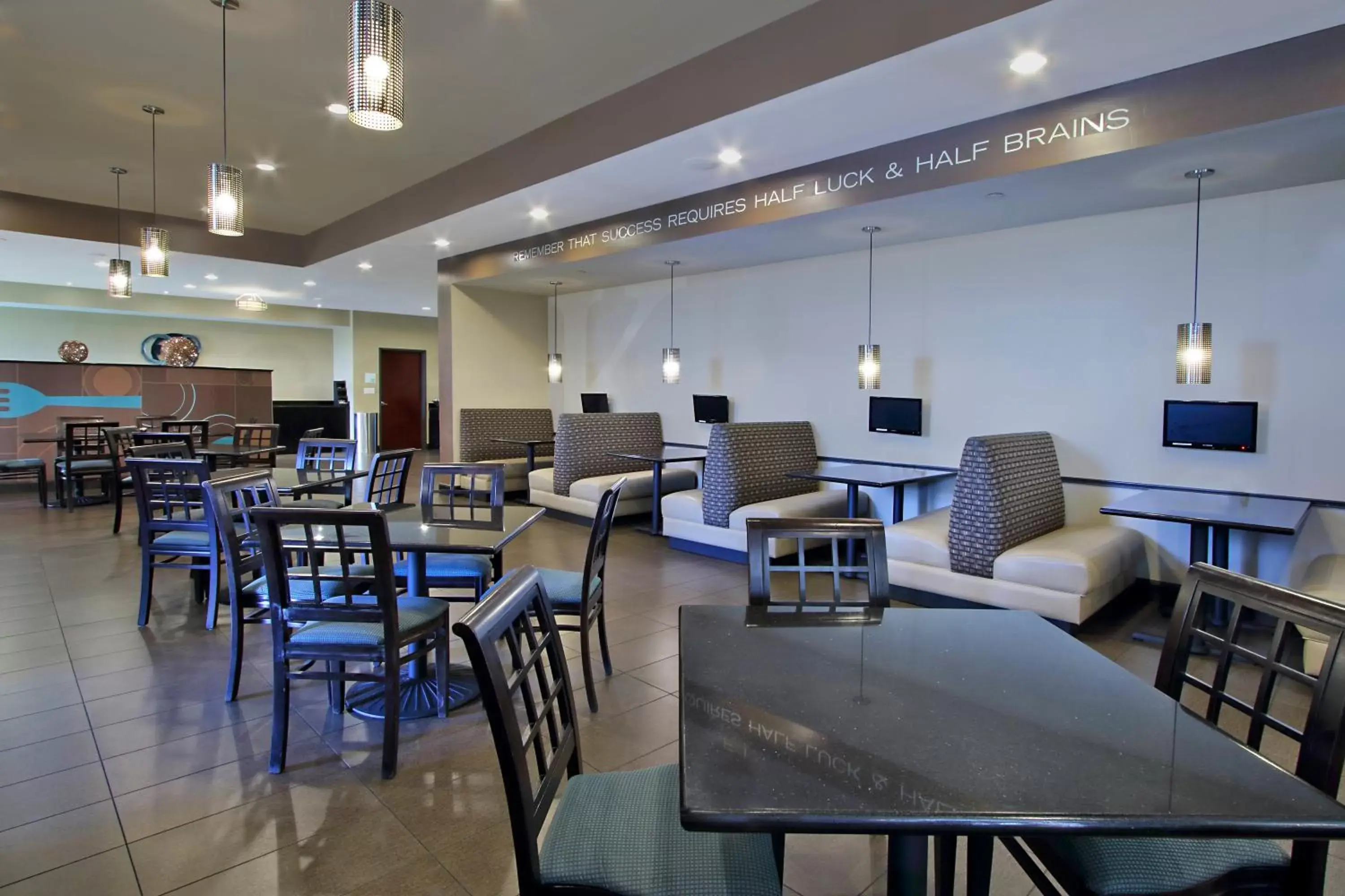 Restaurant/Places to Eat in Holiday Inn Hammond, an IHG Hotel