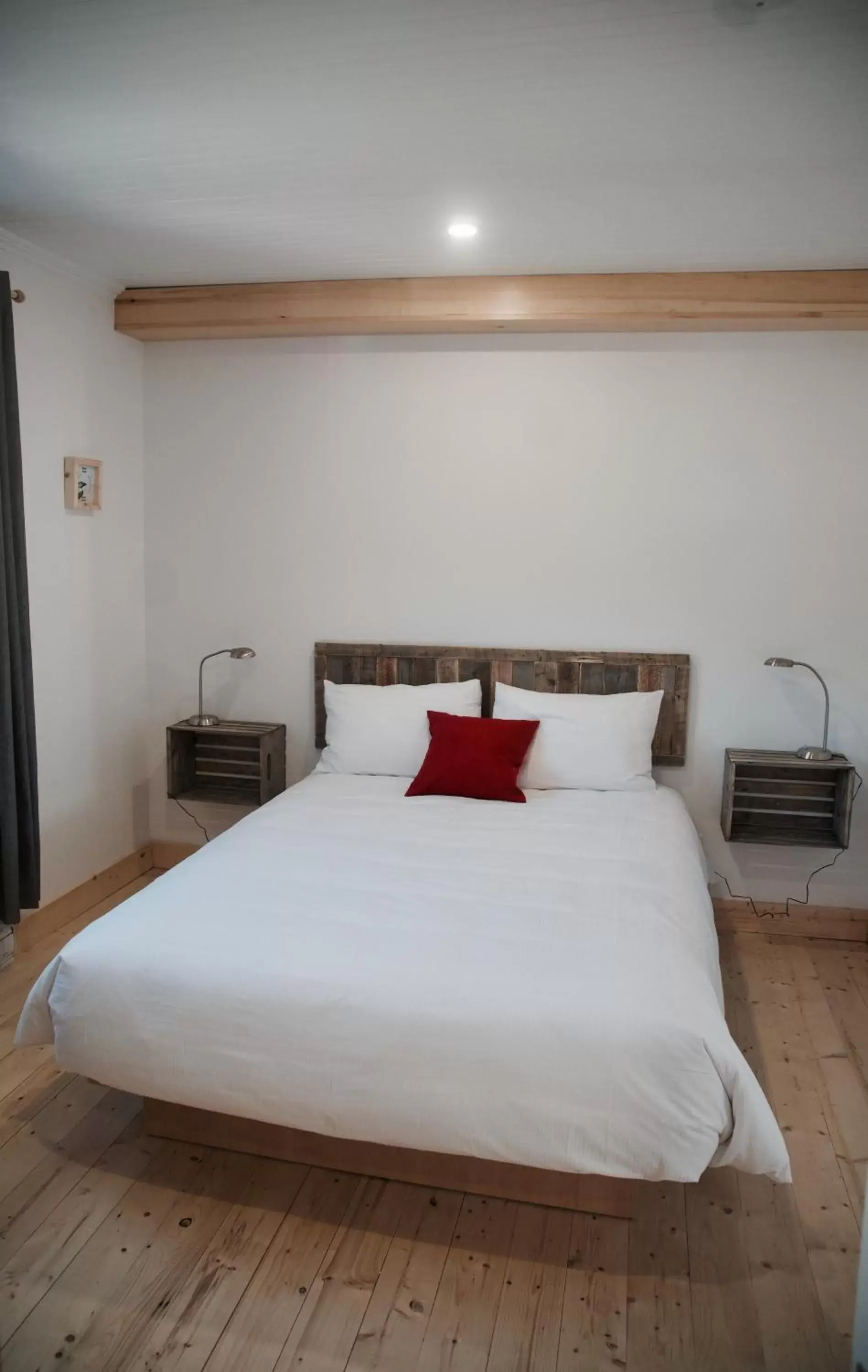 Queen Room in Auberge L'Amarré Queen Room in Auberge L'Amarré