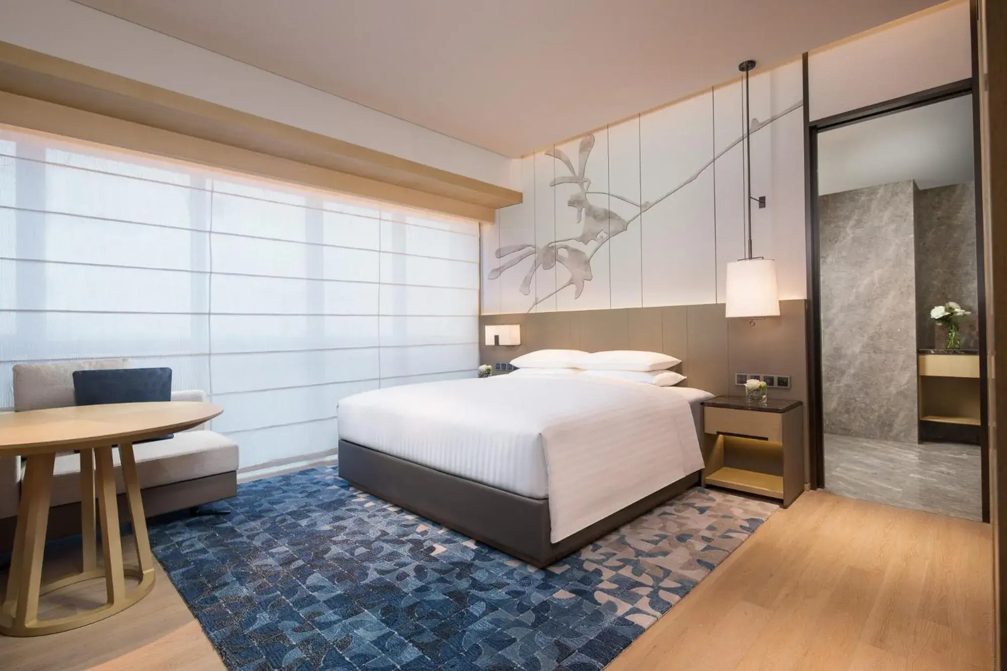 View (from property/room), Bed in Courtyard By Marriott Shanghai Hongqiao