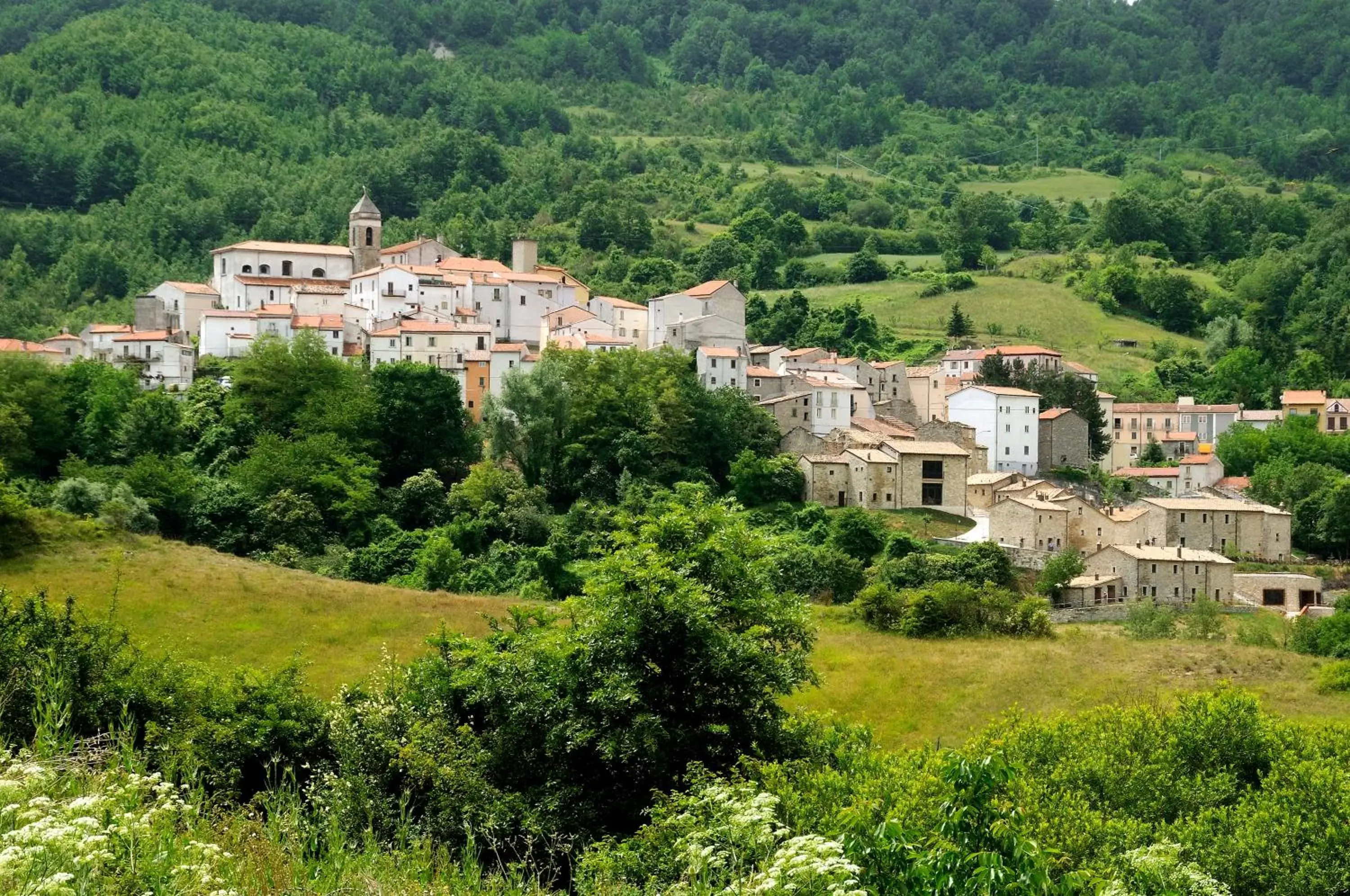 Property building in Borgotufi Albergo Diffuso