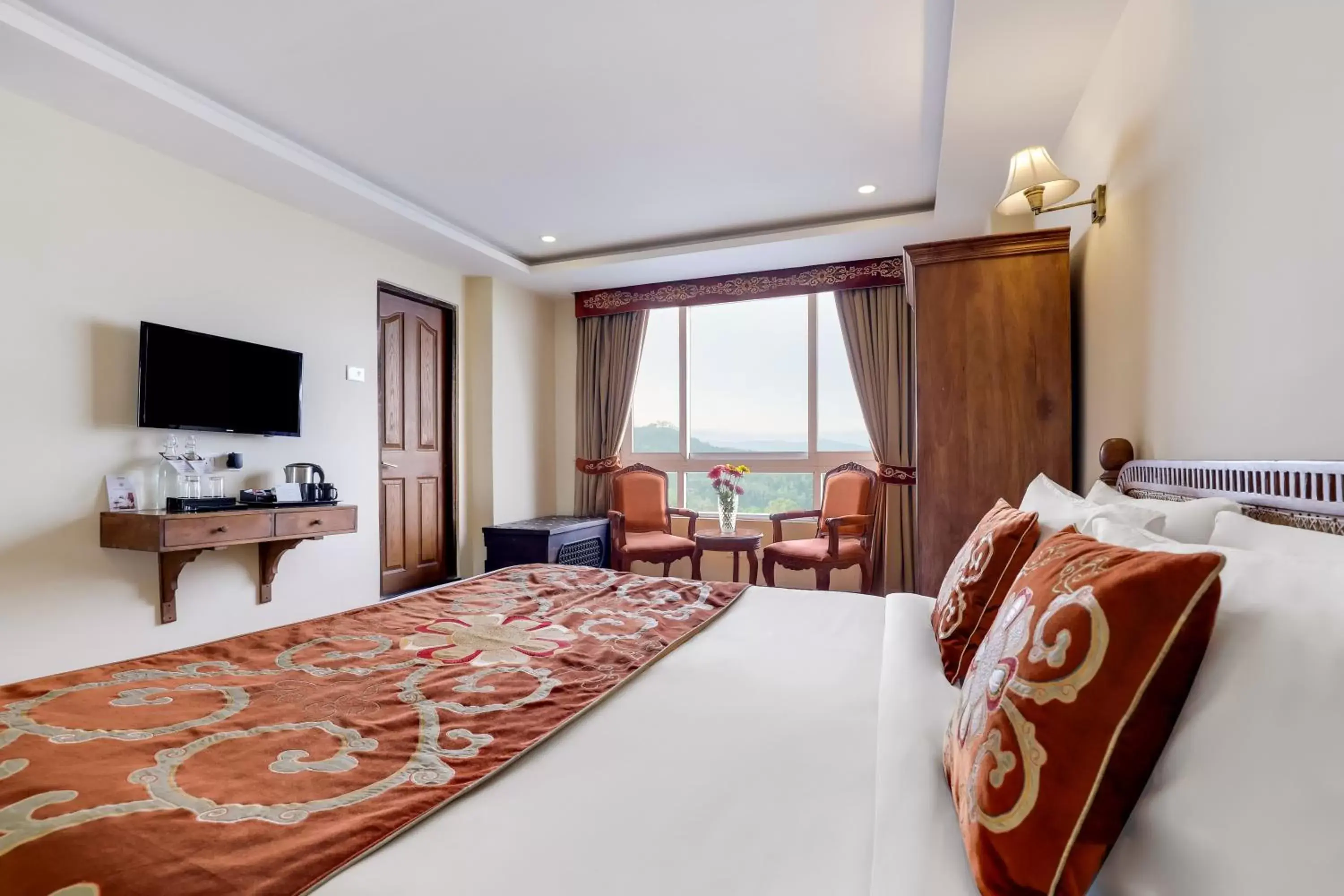 Bed in Summit Hermon Hotel & Spa