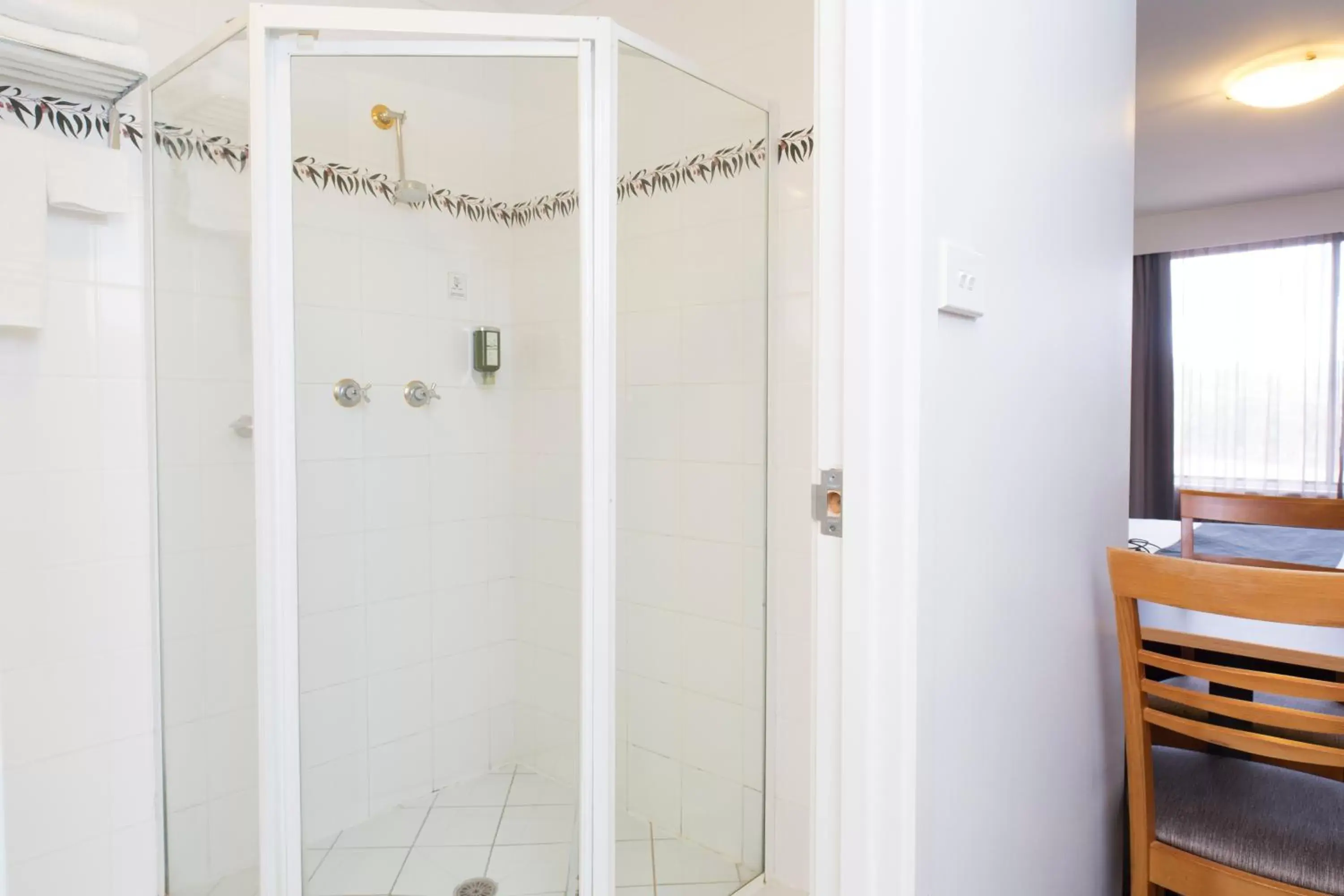 Bathroom in Alpha Hotel Canberra Bathroom in Alpha Hotel Canberra