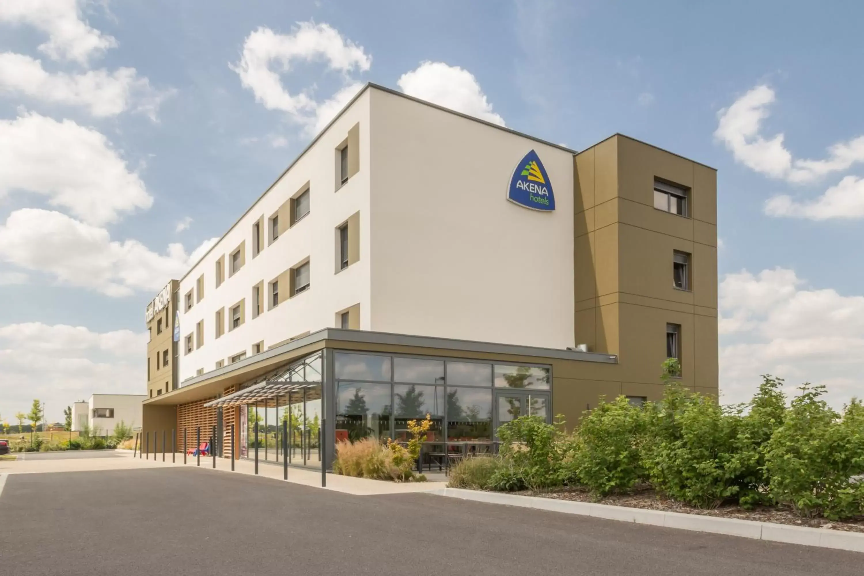 Facade/entrance in Hôtel Akena Reims Bezannes Facade/entrance in Hôtel Akena Reims Bezannes