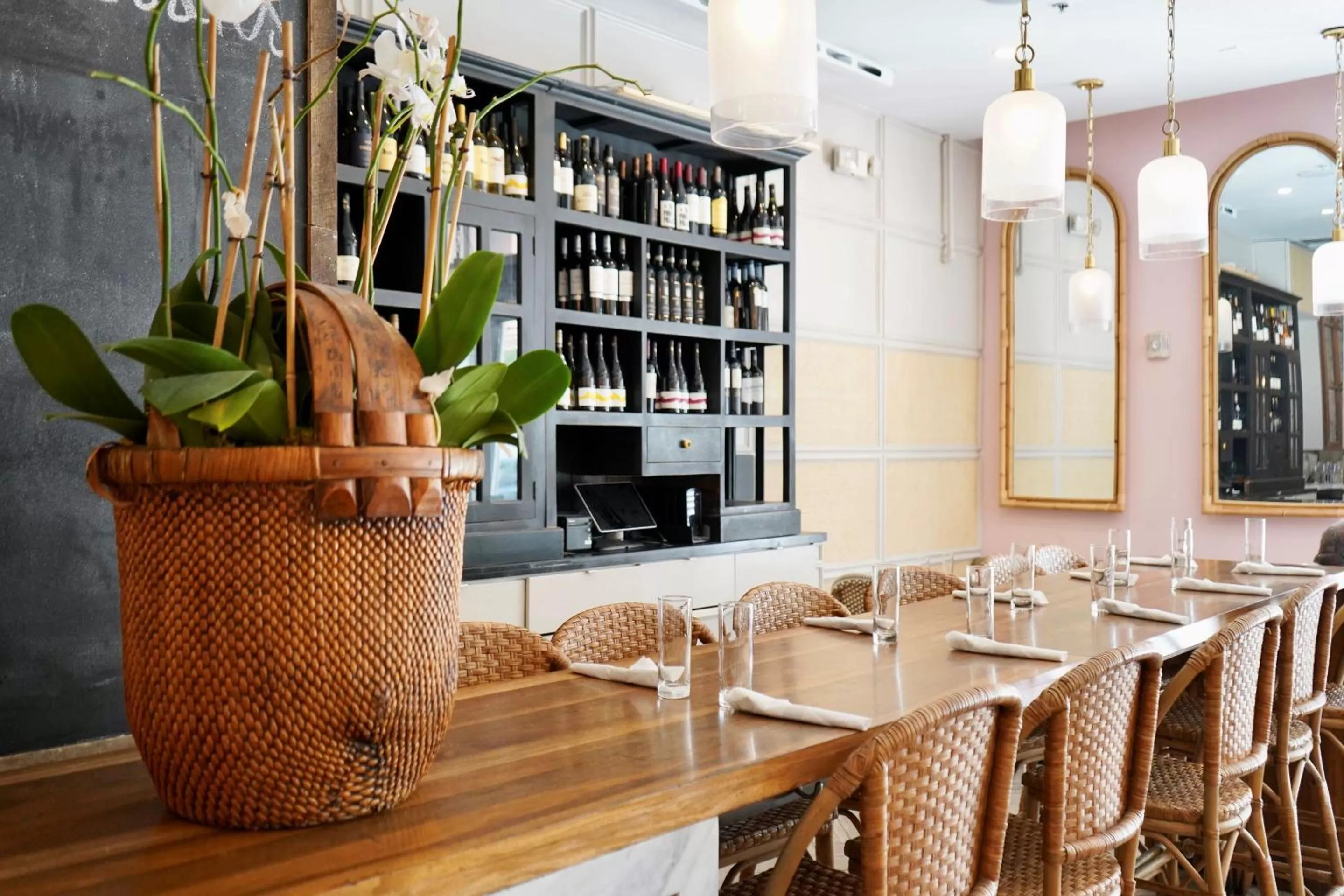 Restaurant/places to eat in South Beach Hotel