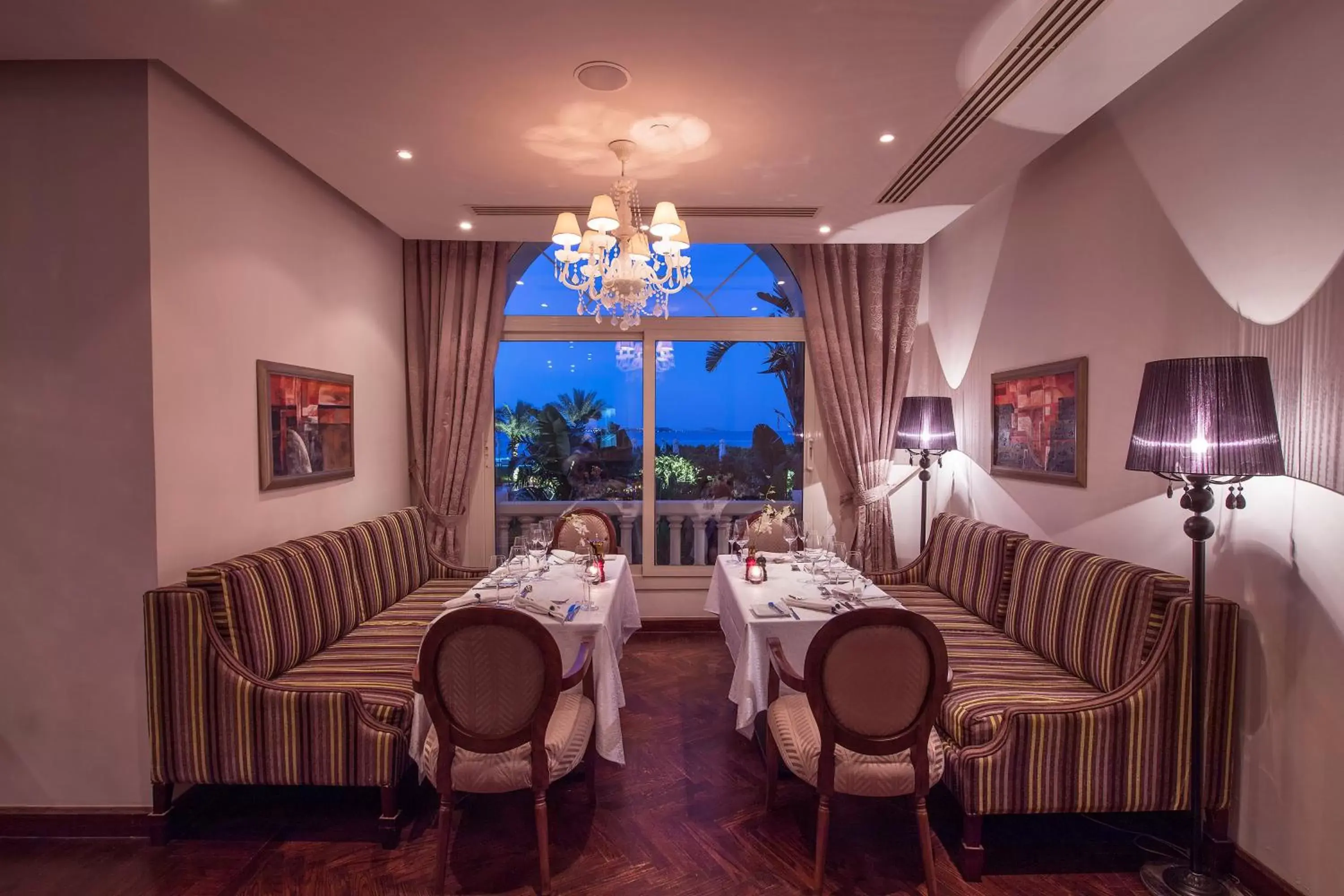 Restaurant/Places to Eat in Baron Palace Sahl Hasheesh