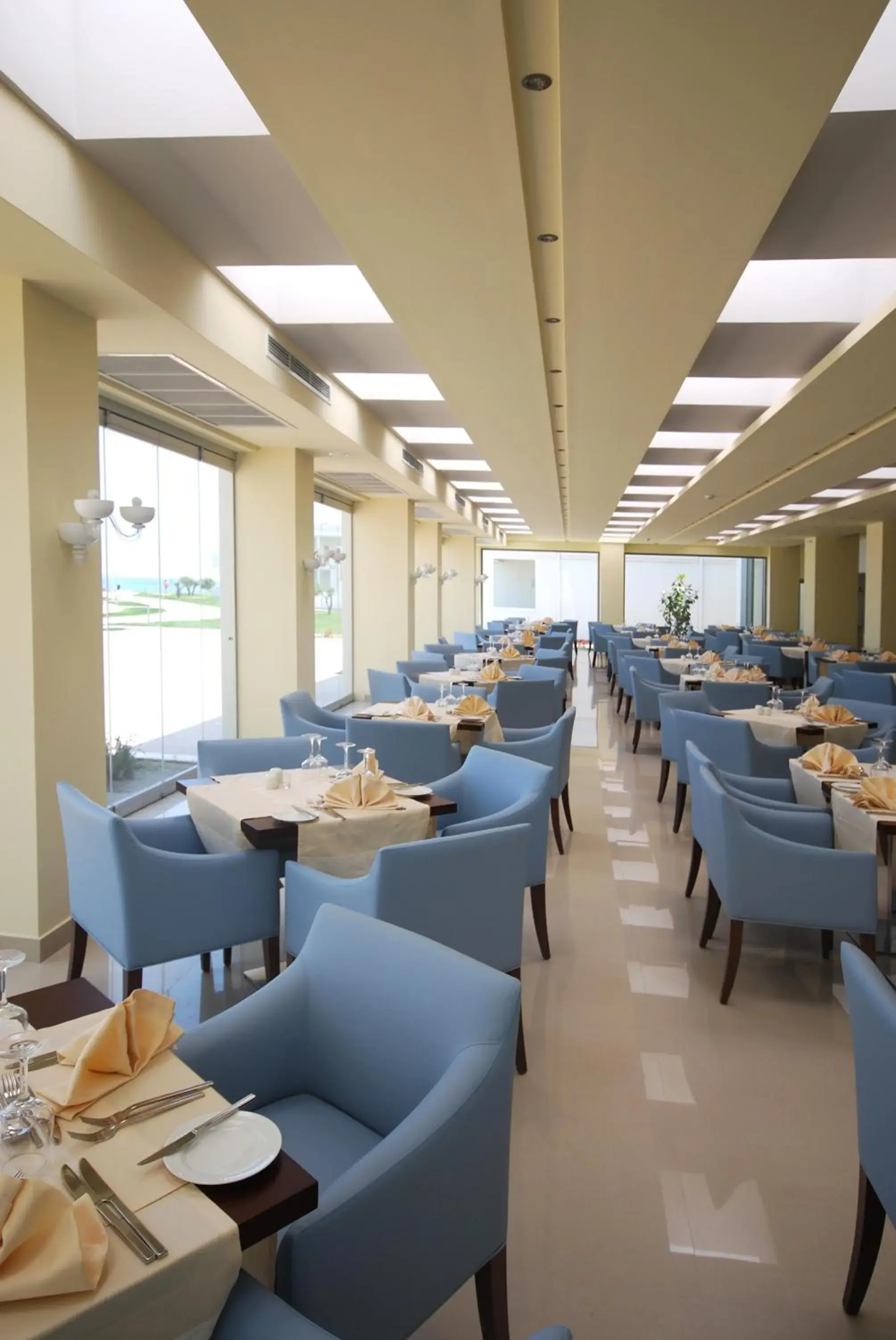 Restaurant/places to eat in Apollo Blue Restaurant/places to eat in Apollo Blue