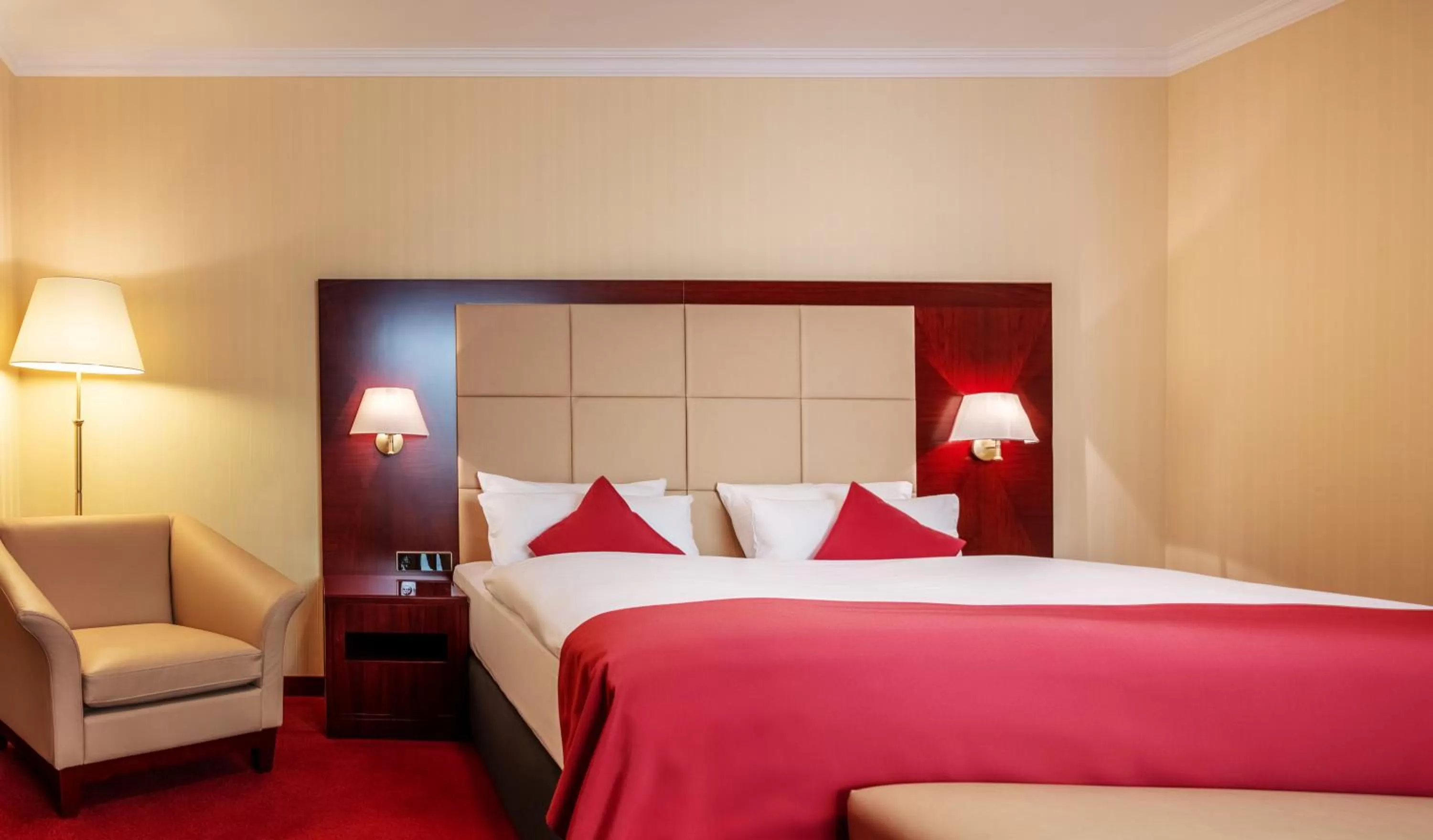 Bed in Hotel Amaris Bremerhaven