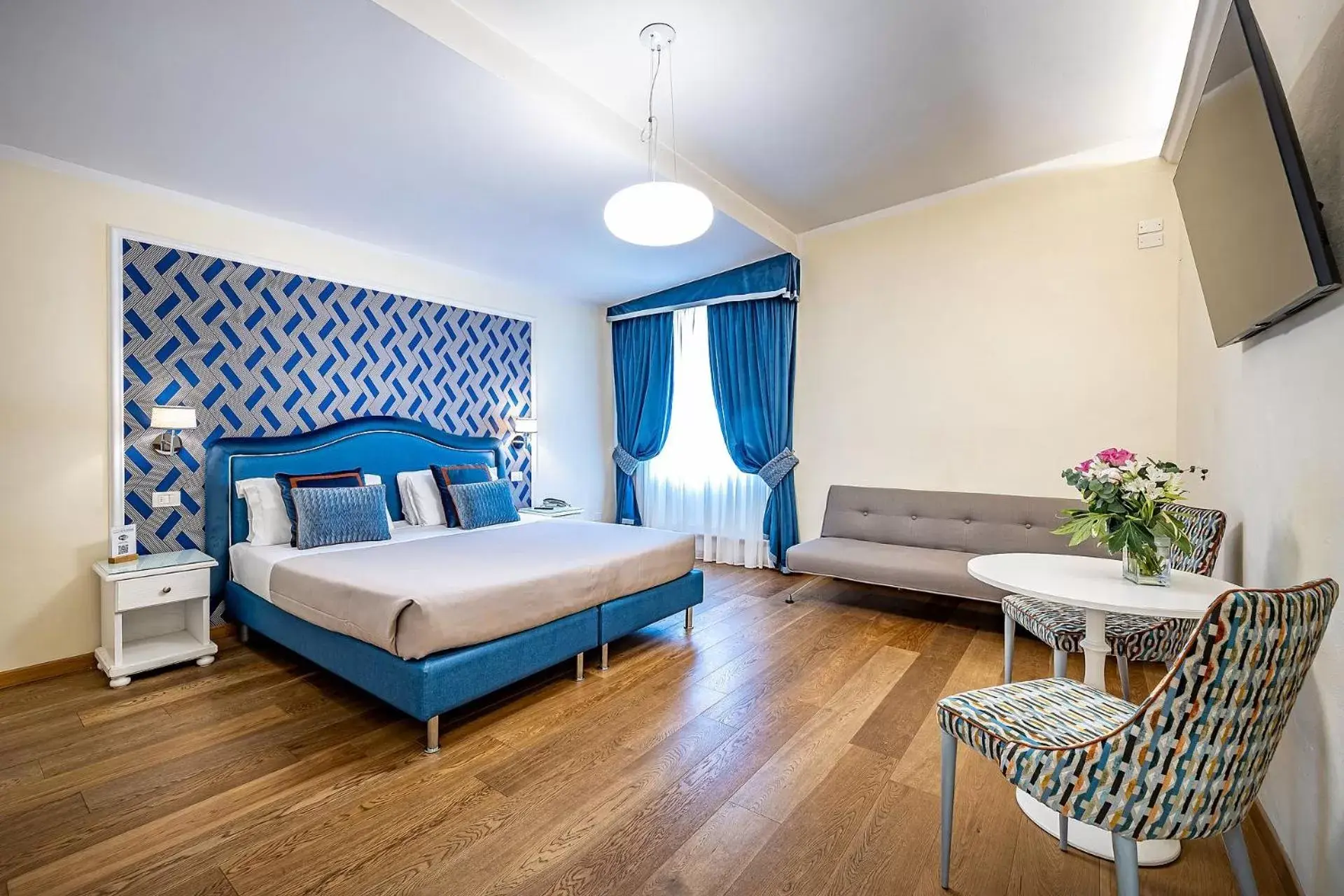 Bedroom, Bed in Hotel La Scaletta al Ponte Vecchio