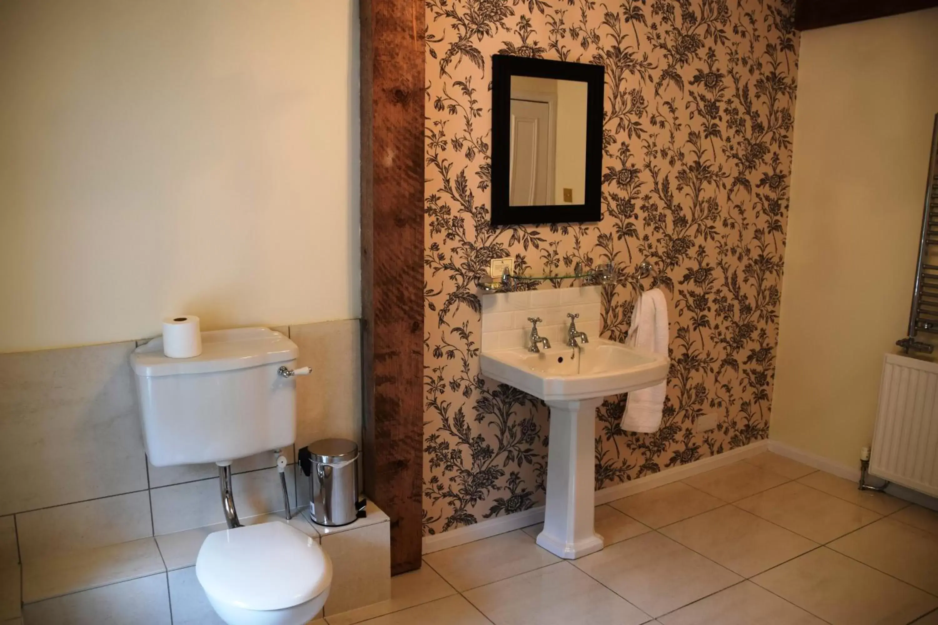 Bathroom in Saplinbrae Hotel and Lodges