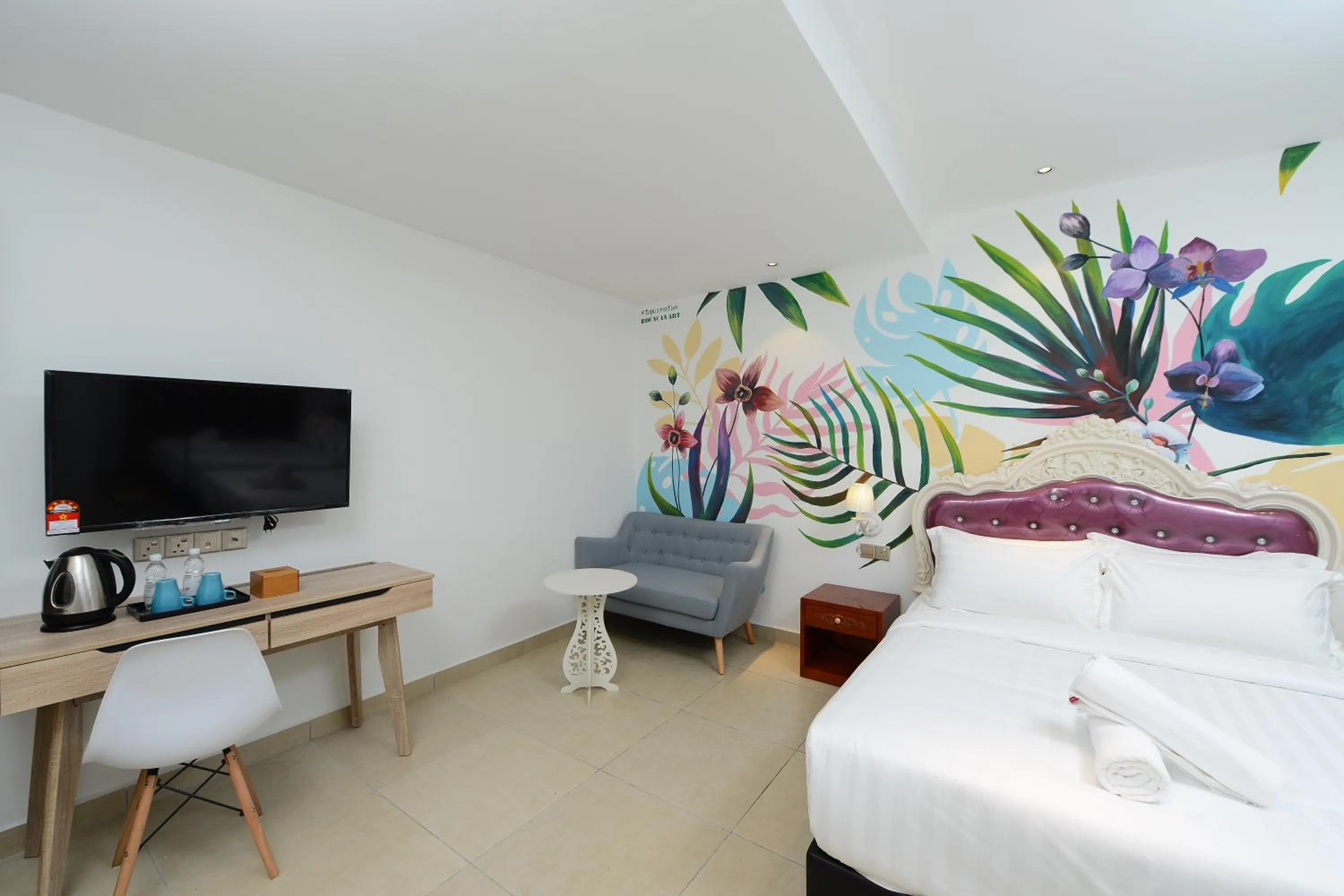 Bathroom, Bed in Hotel de Art USJ 21