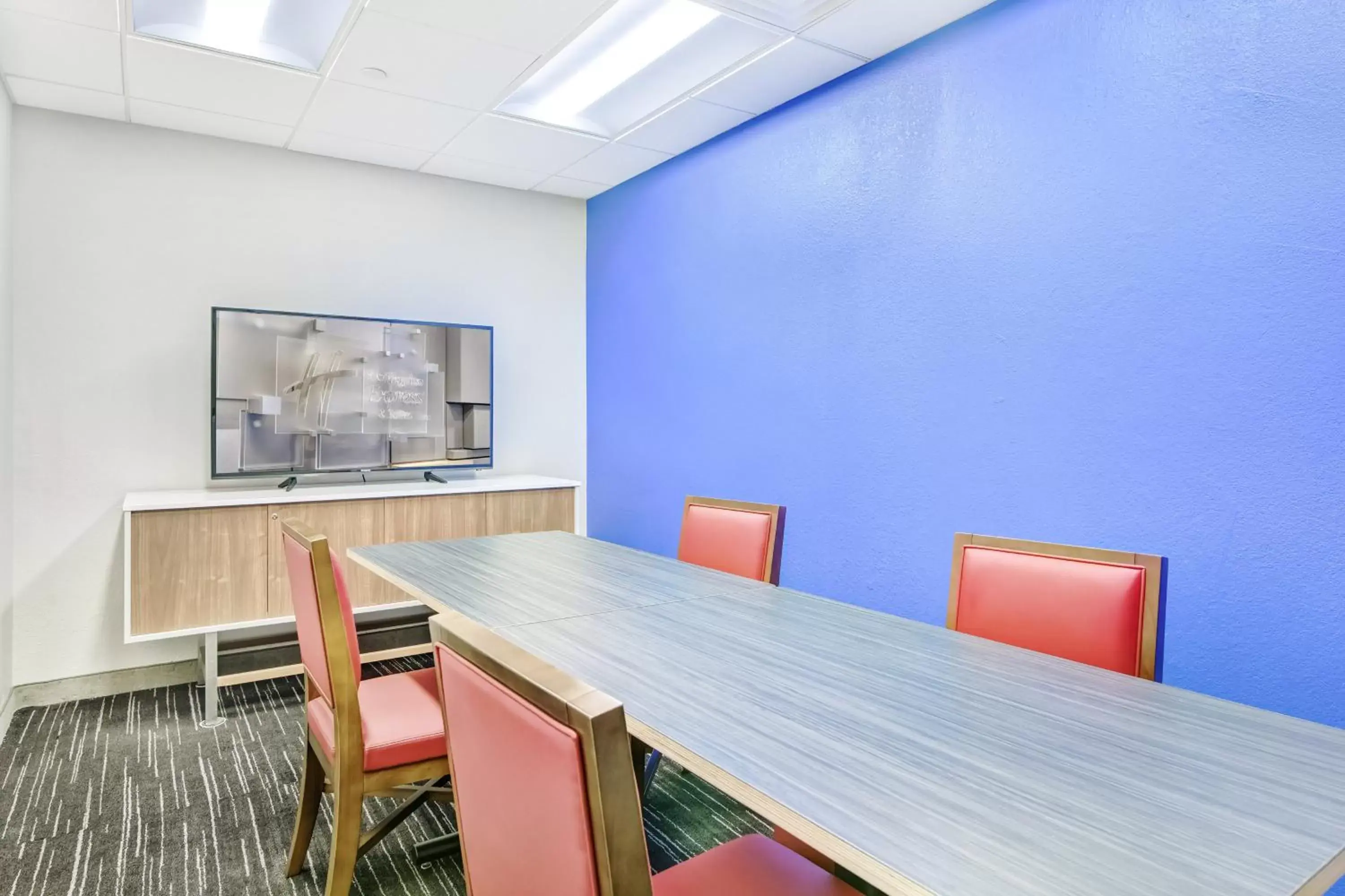 Meeting/conference room, Dining Area in Holiday Inn Express & Suites Longview North, an IHG Hotel