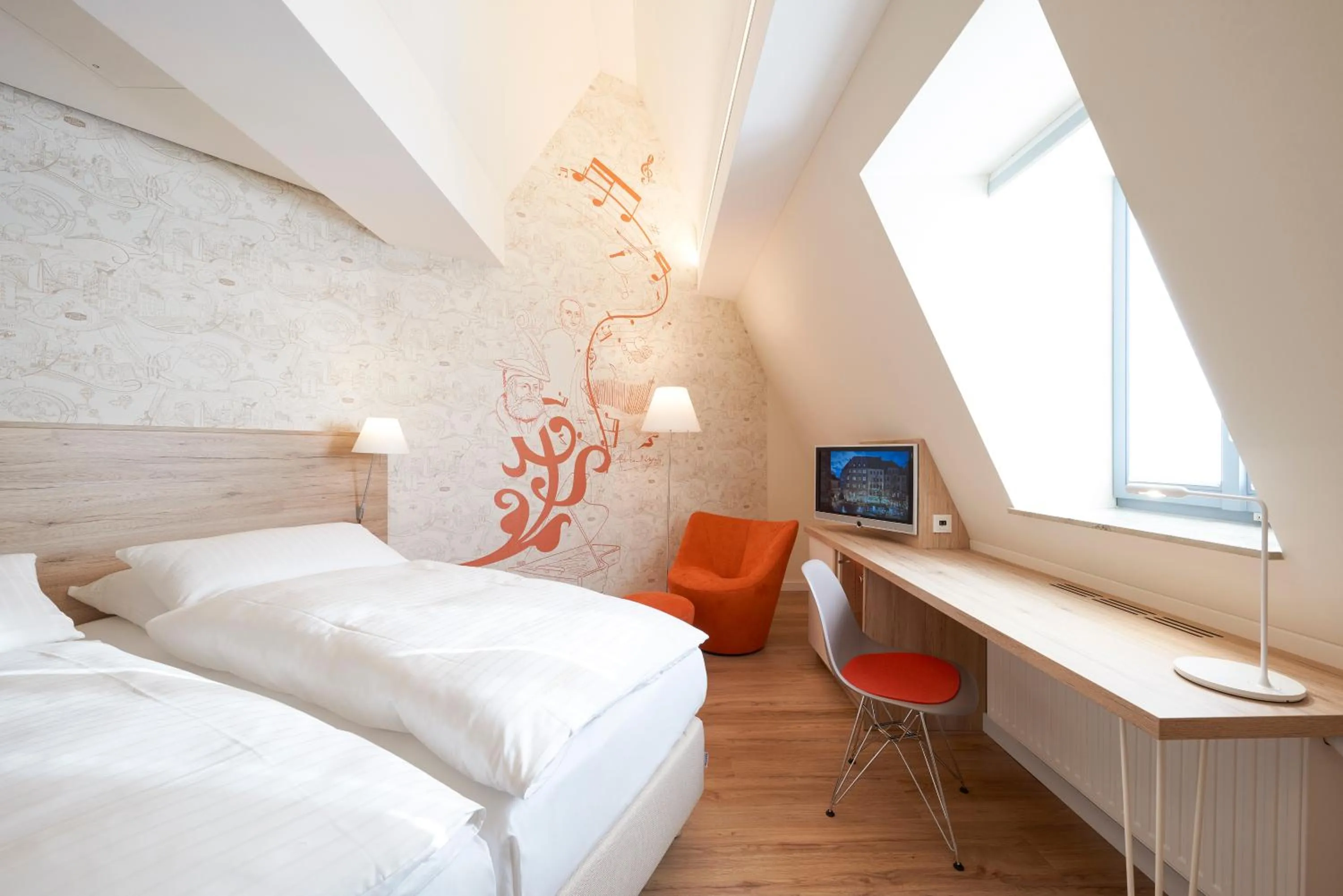 Photo of the whole room, Bed in Hotel VICTORIA Nürnberg