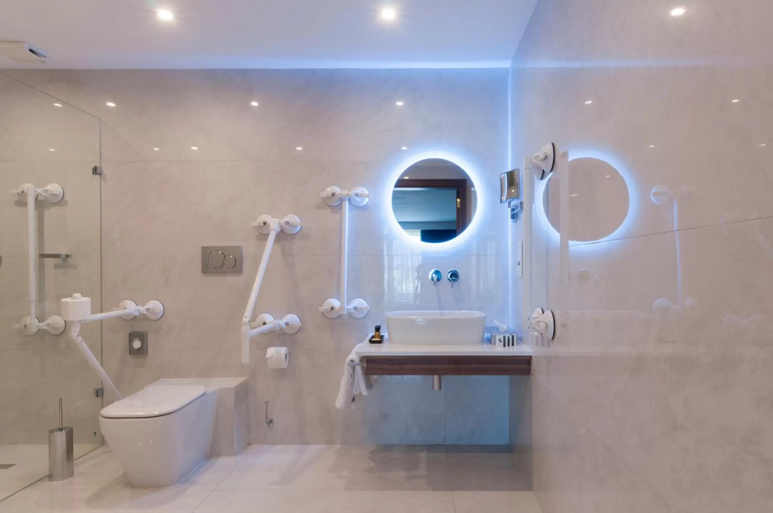 Shower, Bathroom in The Duke Boutique Hotel