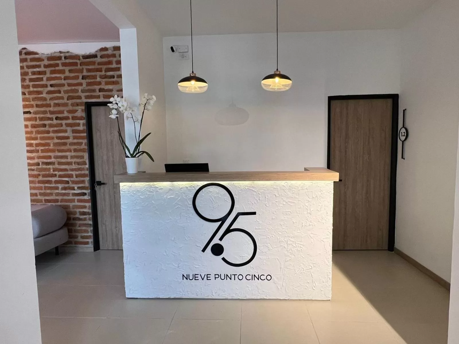 Property logo or sign in HOTEL 9.5 SAN FERNANDO