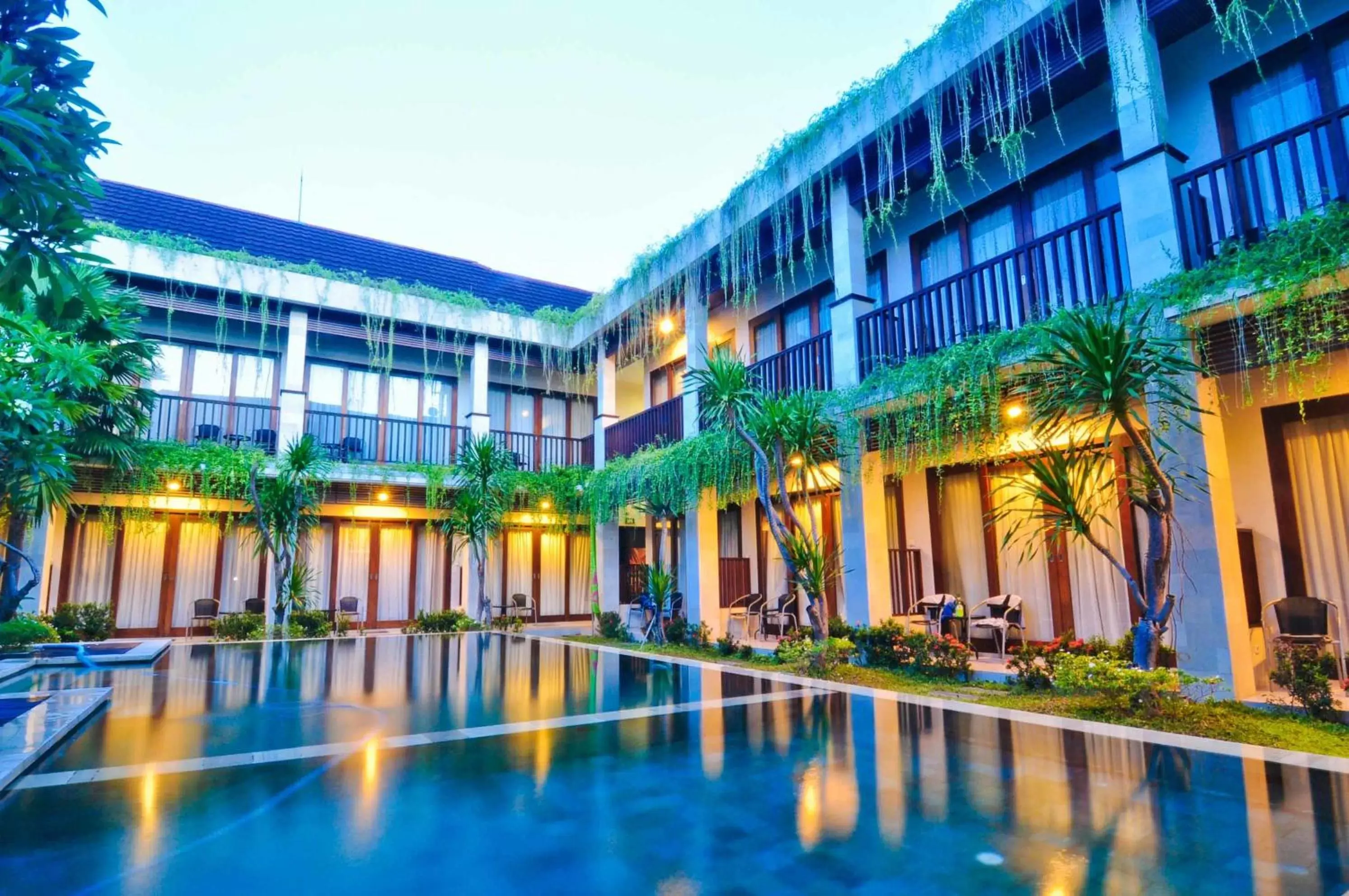 Swimming pool, Property Building in ABISHA Hotel Sanur