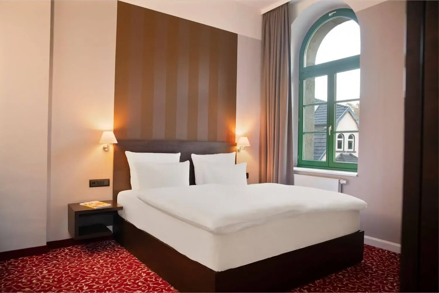 Photo of the whole room, Bed in GreenLine Schlosshotel Blankenburg