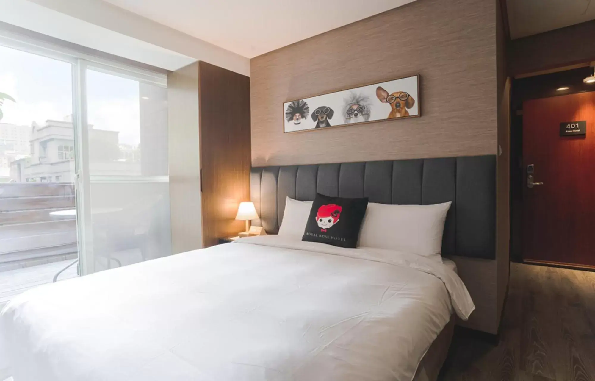 Photo of the whole room, Bed in Royal Rose Hotel Taipei Station Photo of the whole room, Bed in Royal Rose Hotel Taipei Station