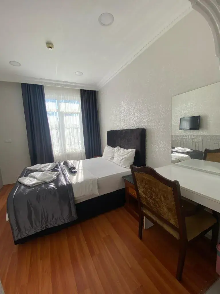 Photo of the whole room, Bed in Timeks Suite Sultanahmet