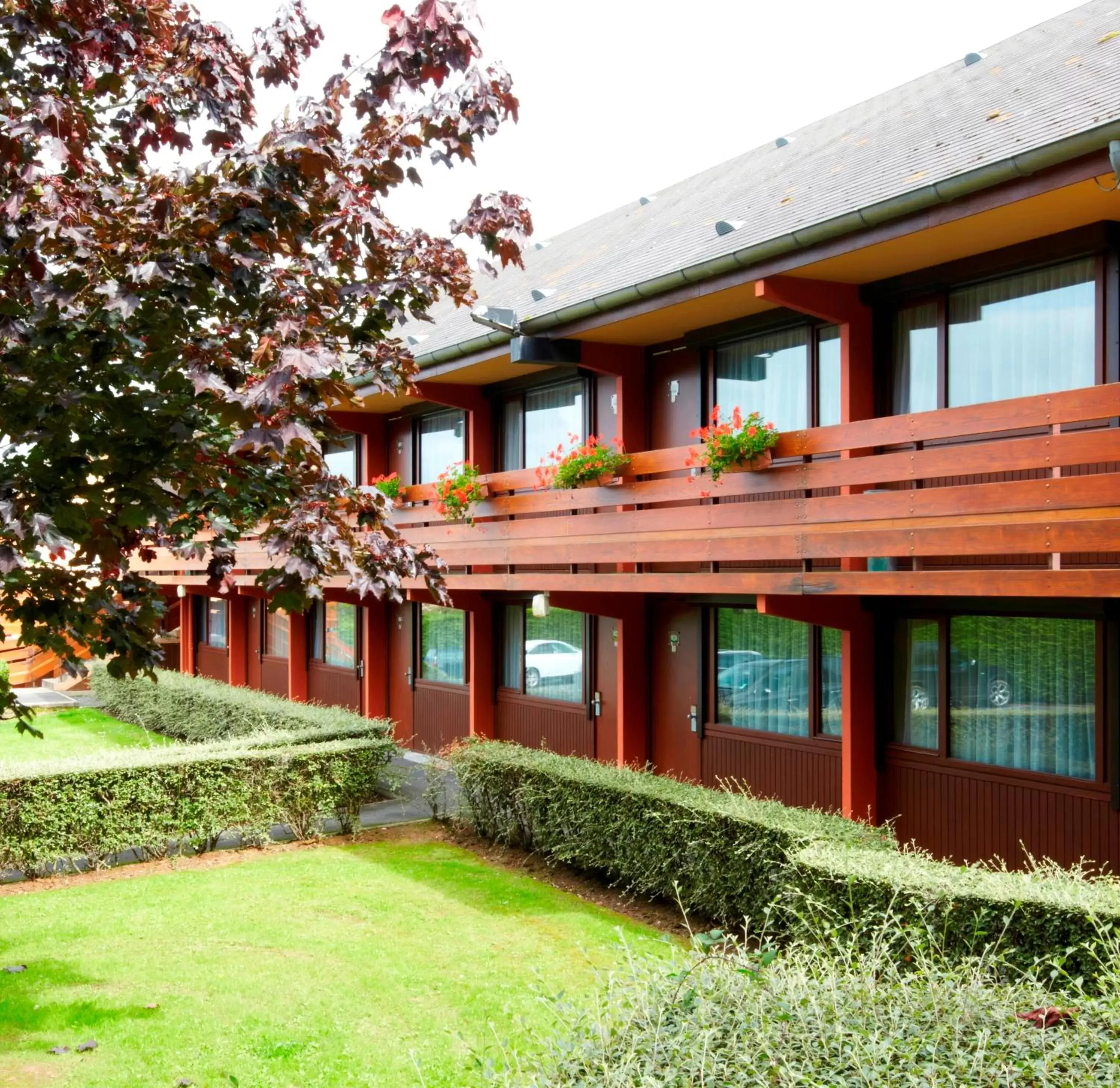 Facade/entrance, Property Building in KYRIAD HONFLEUR - La Riviere Saint Sauveur