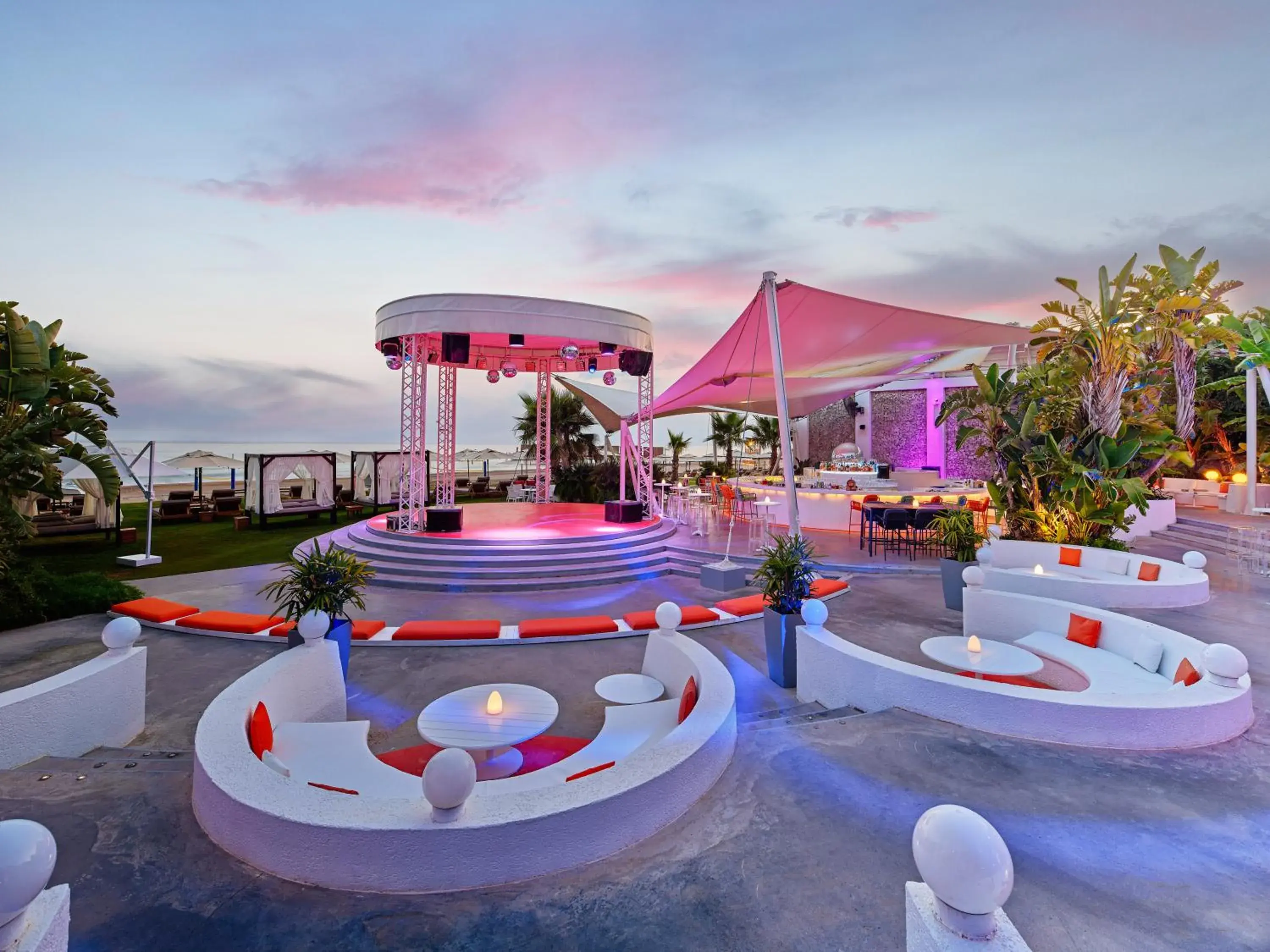 Lounge or bar, Swimming Pool in Maxx Royal Belek Golf Resort 