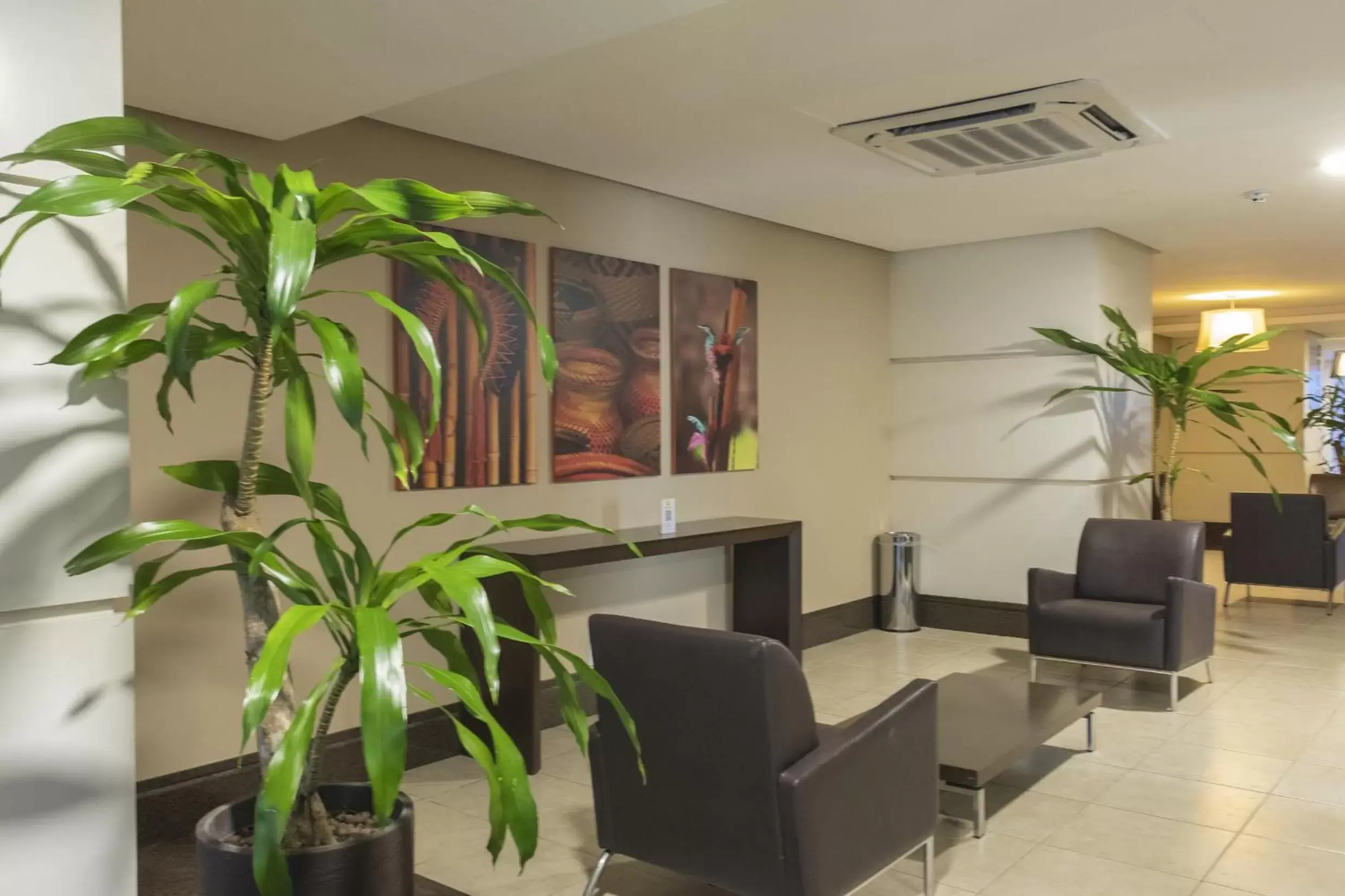 Lobby or reception in Hotel Saint Paul Lobby or reception in Hotel Saint Paul