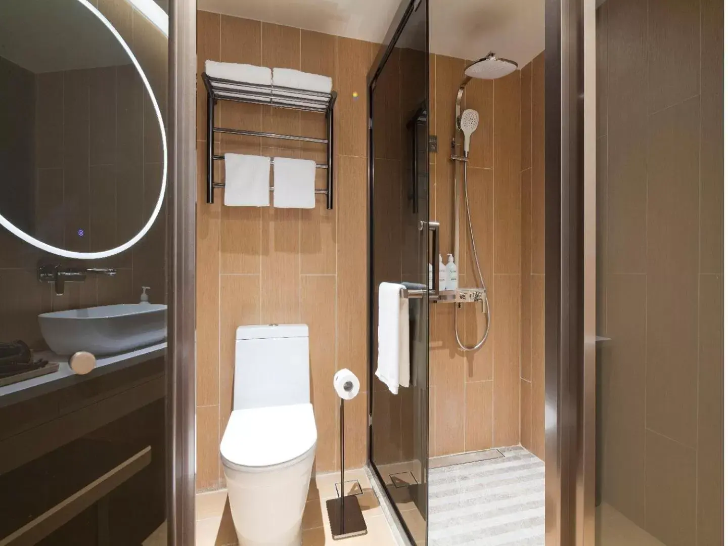Toilet, Bathroom in Ji Hotel Orchard Singapore