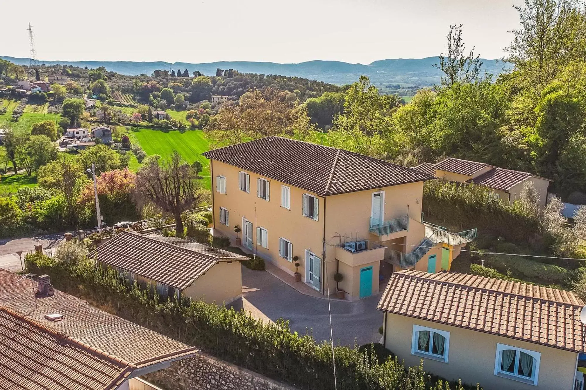 Neighbourhood, Bird's-eye View in Residence Viviverde