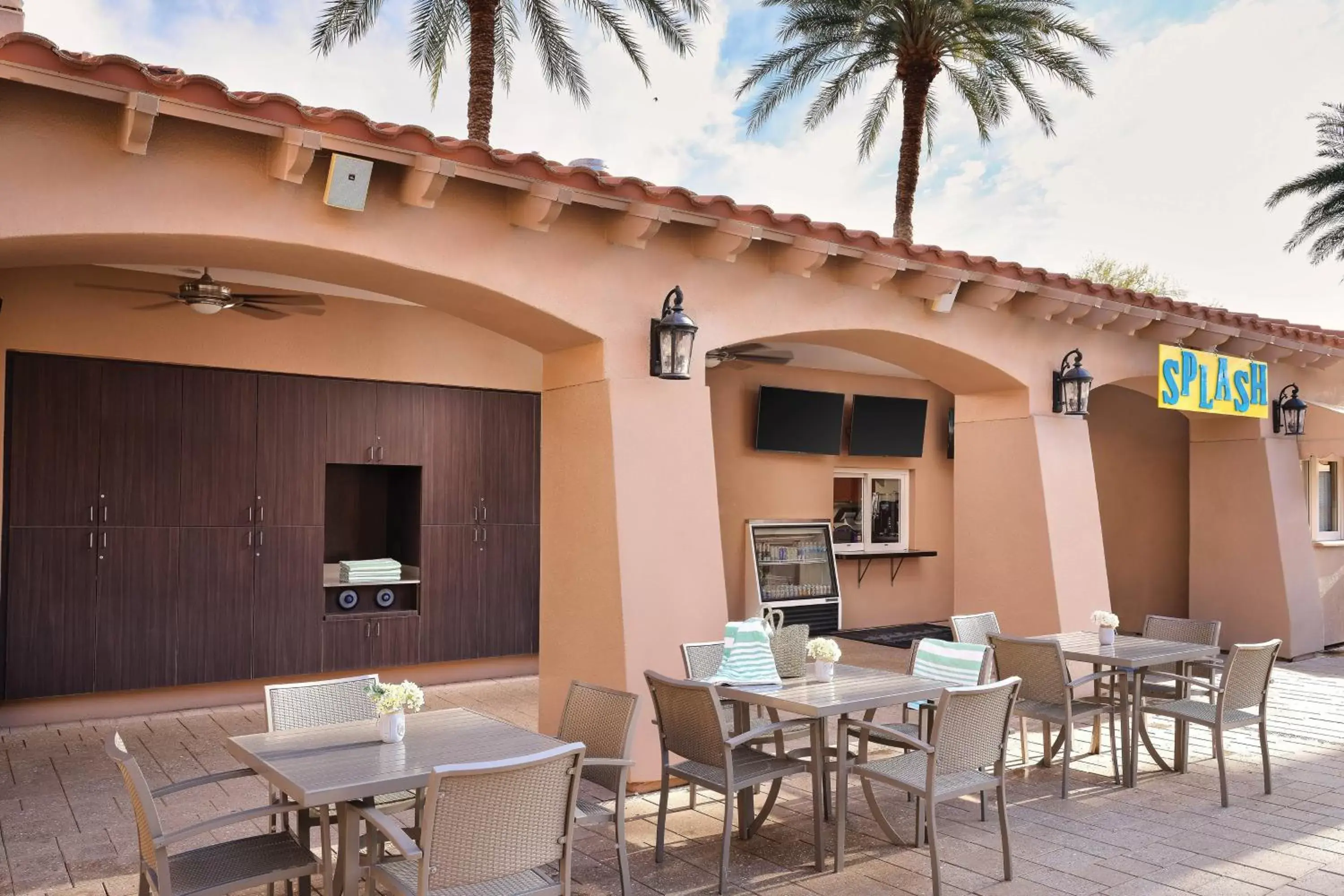 Restaurant/Places to Eat in Sheraton Desert Oasis Villas, Scottsdale