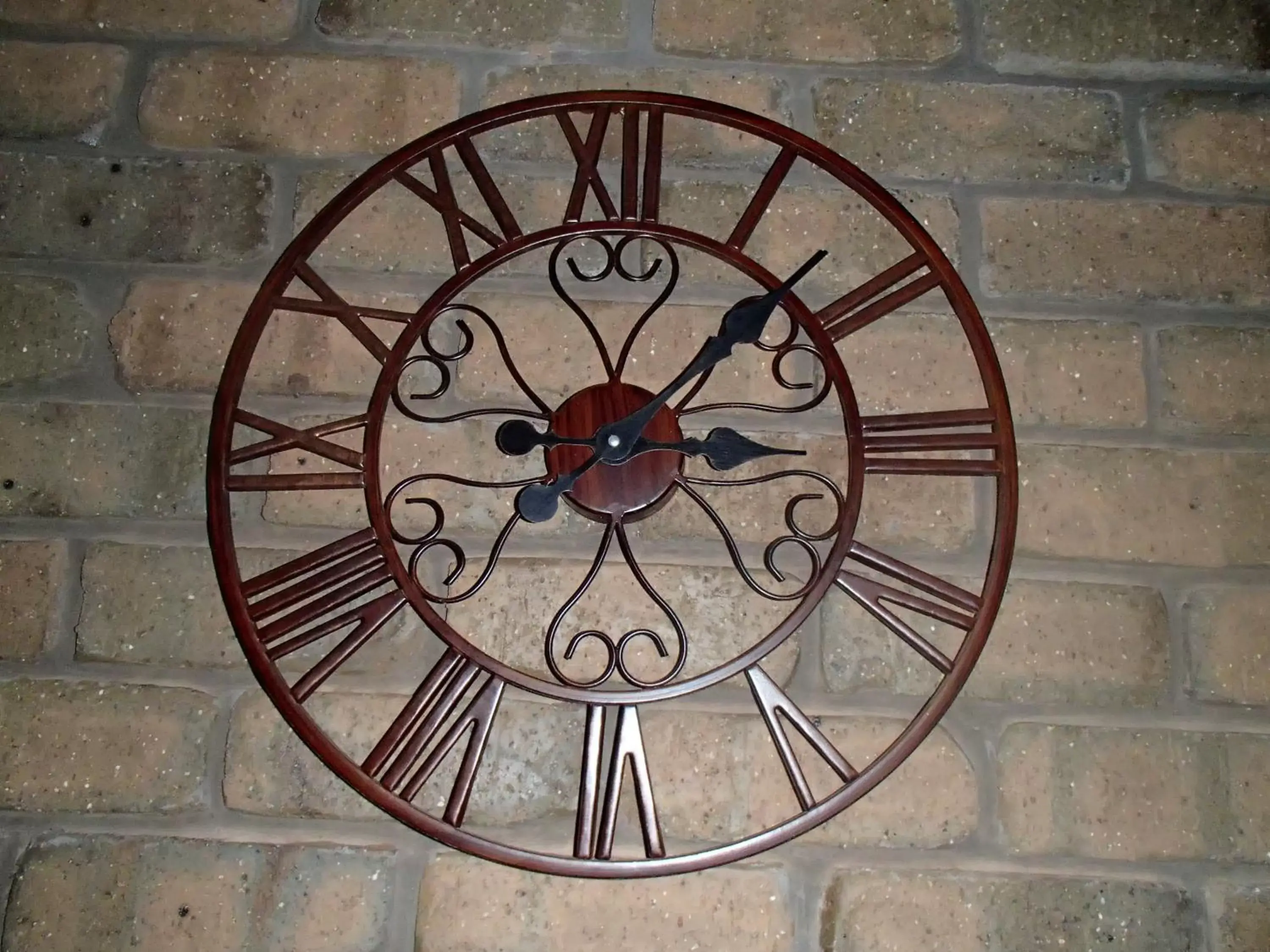 Decorative detail in City Colonial Motor Inn