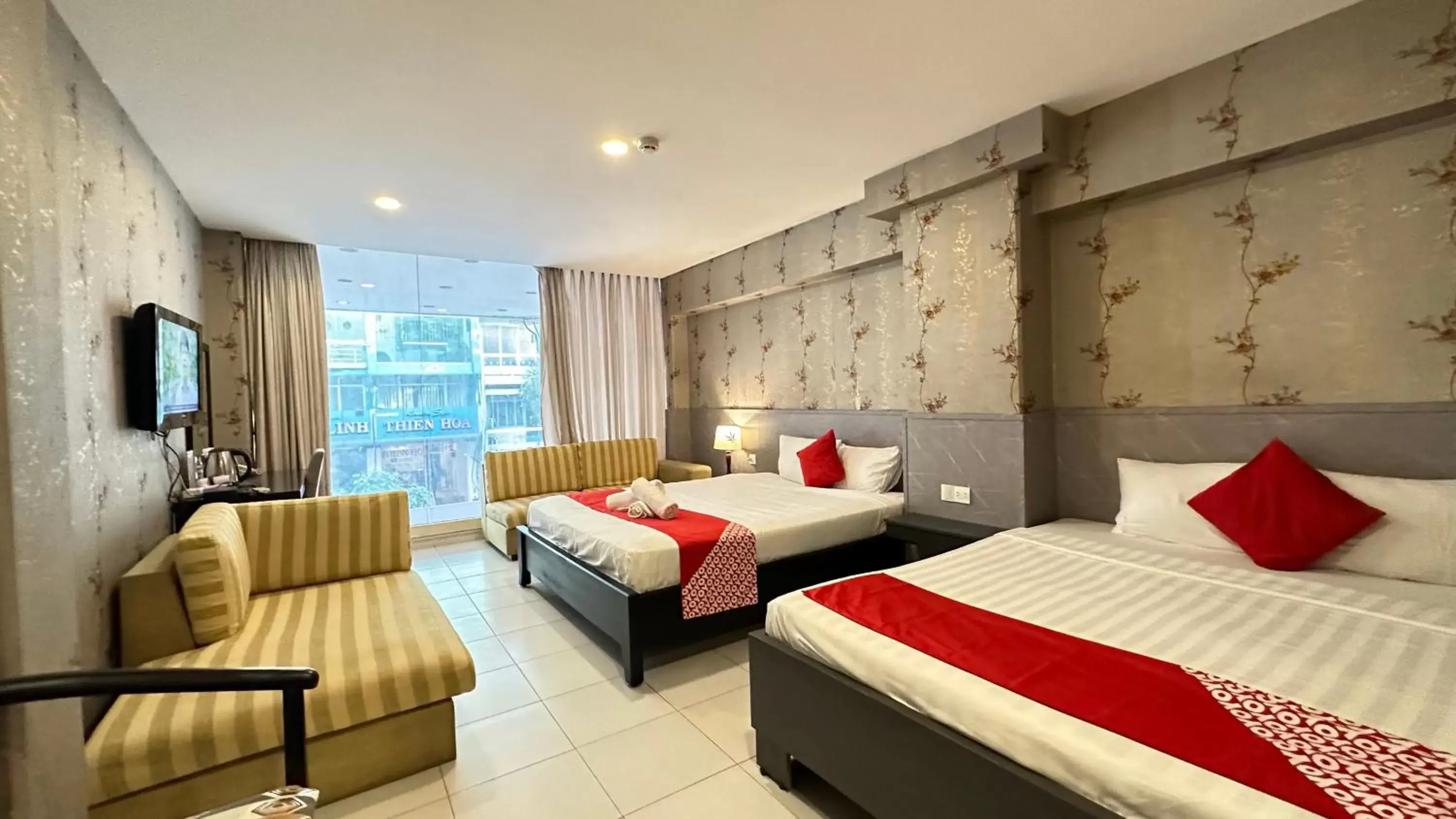 Photo of the whole room in Centara Saigon Hotel