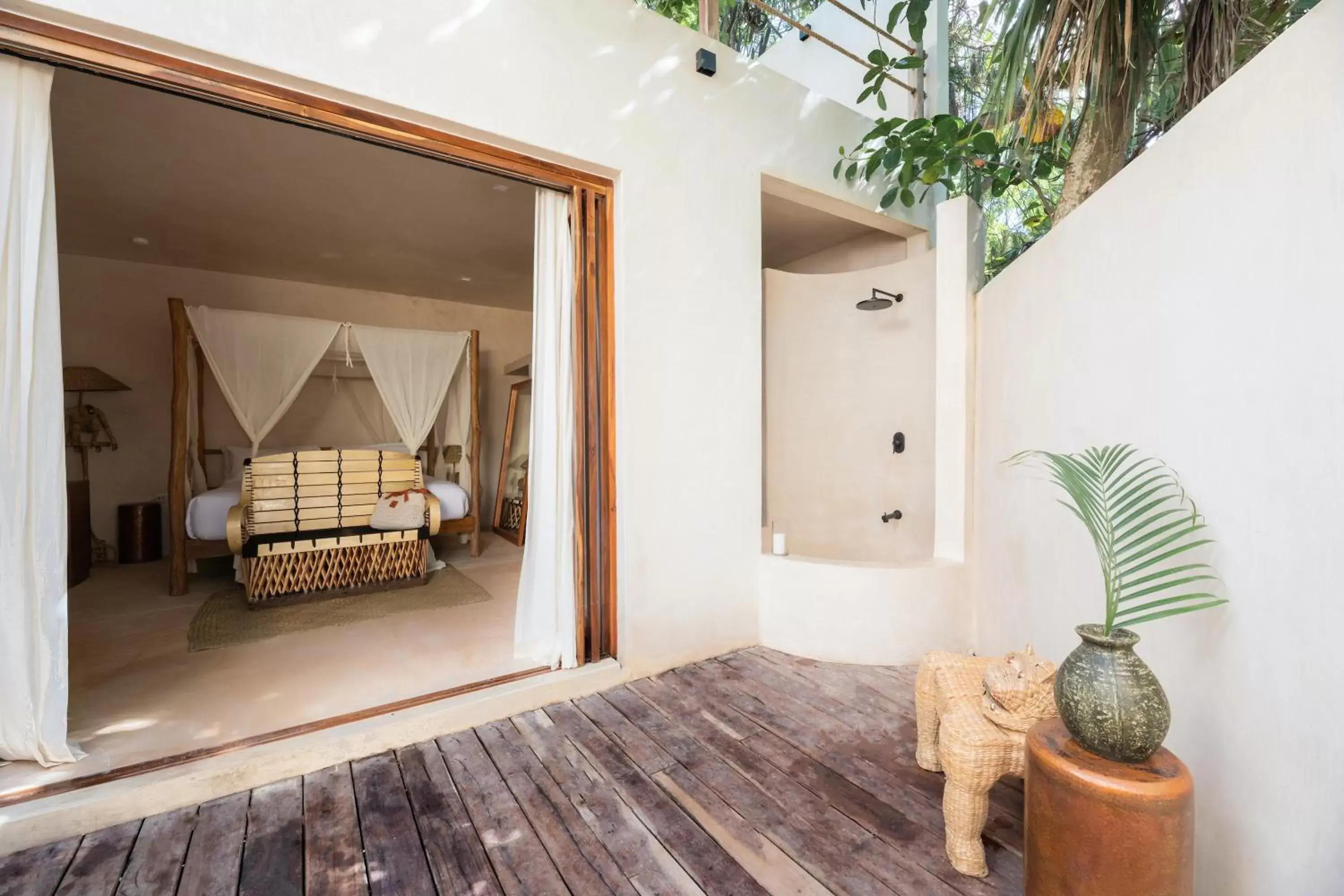 Living room, Seating Area in La Valise Tulum