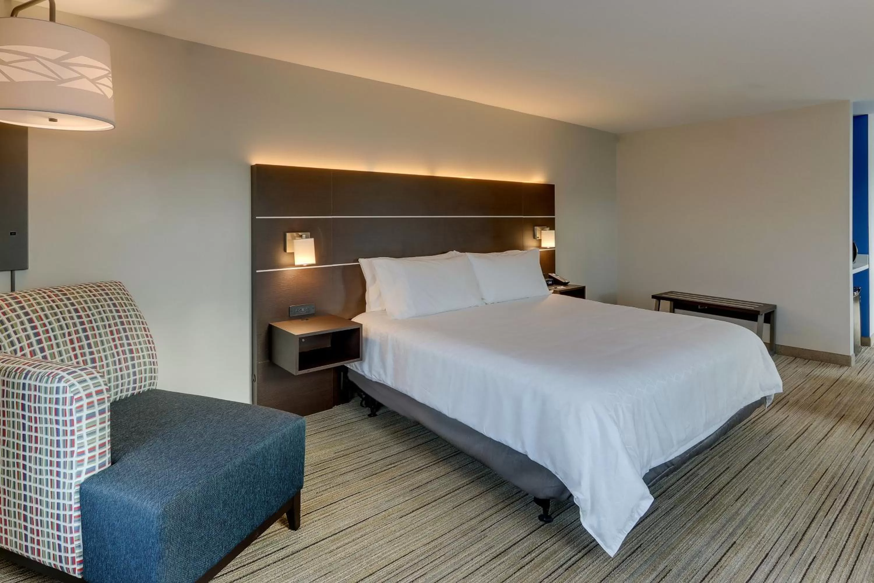 Photo of the whole room, Bed in Holiday Inn Express Hotel & Suites Corbin, an IHG Hotel