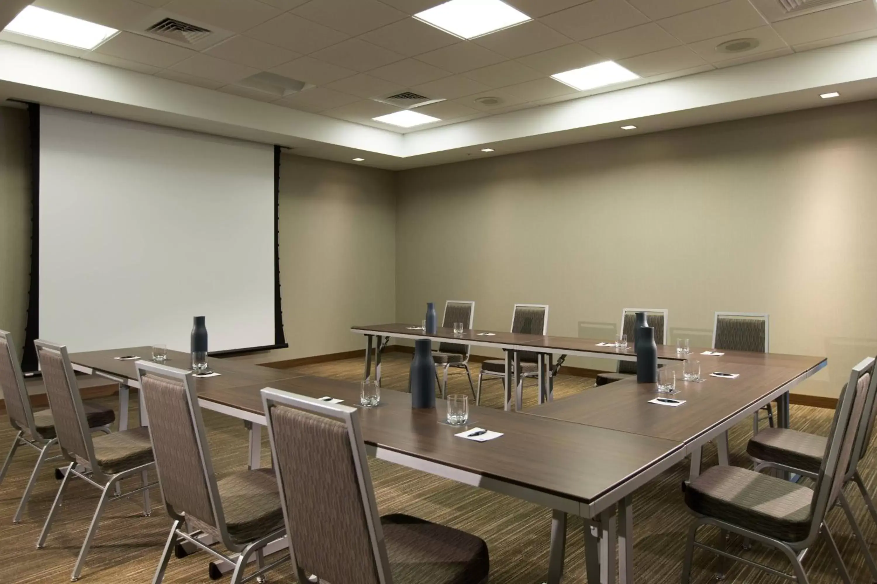 Meeting/conference room in AC Hotel Cincinnati at Liberty Center