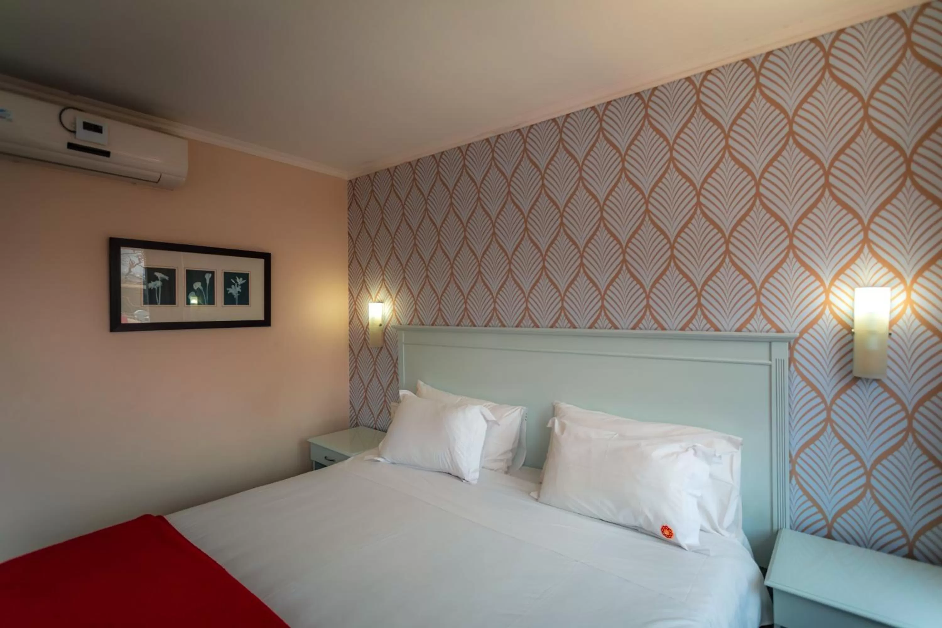 Bedroom, Bed in Florida Park Hotel, Florida Road