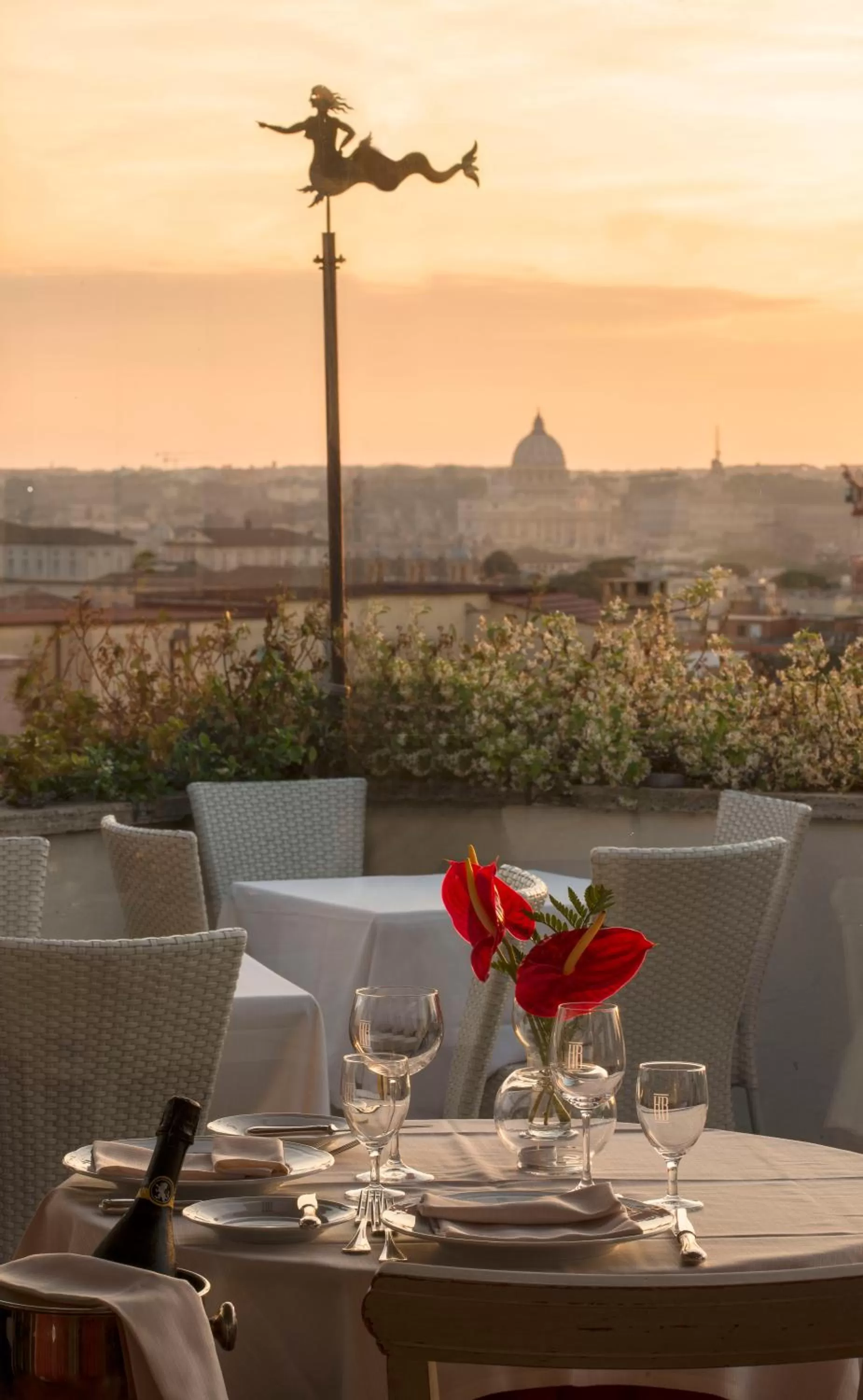 Restaurant/places to eat in Bettoja Hotel Mediterraneo