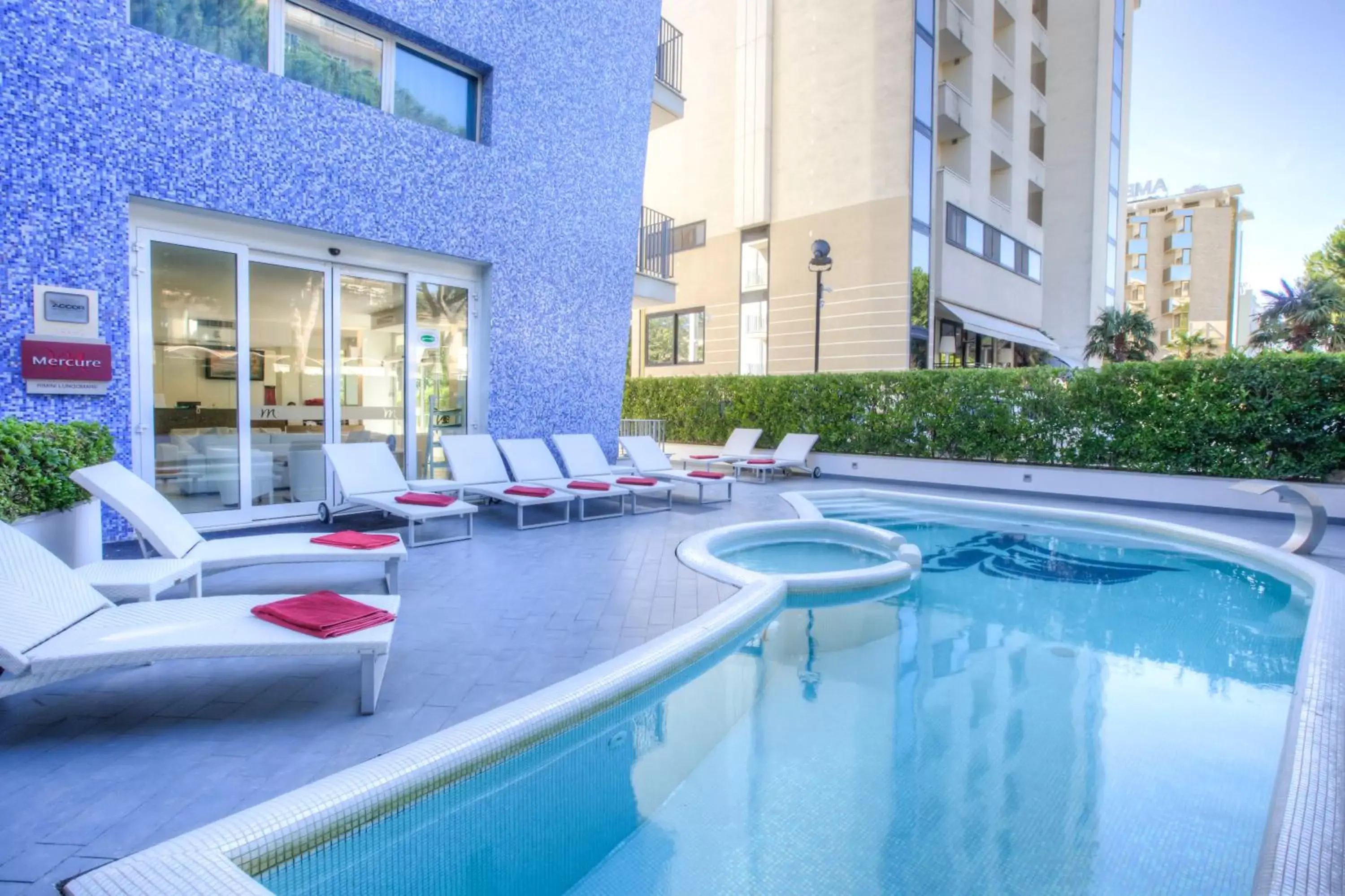 Swimming Pool in Mercure Rimini Lungomare