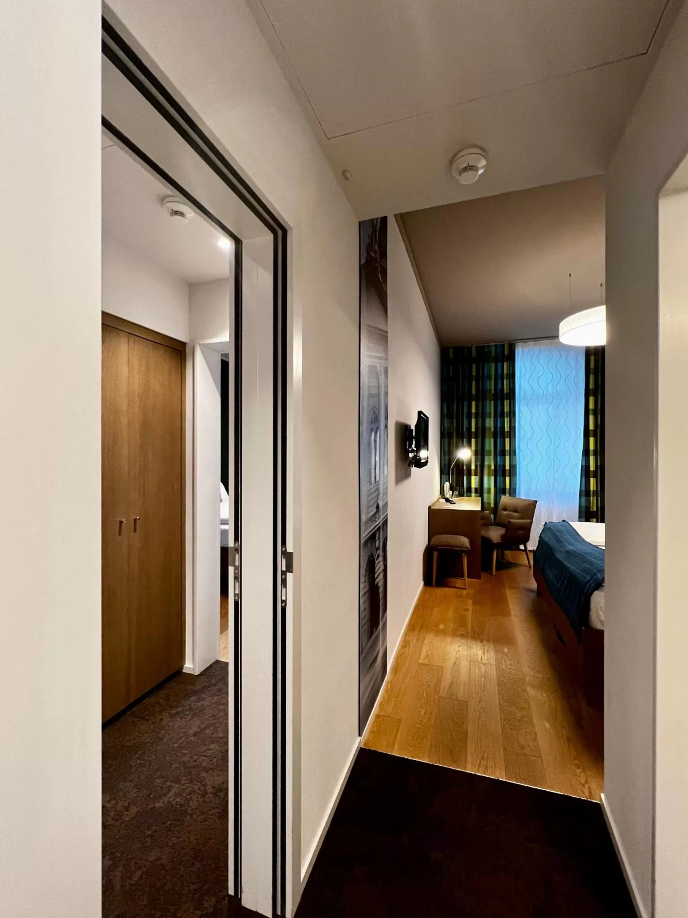 Photo of the whole room, Bed in Hotel Bären am Bundesplatz