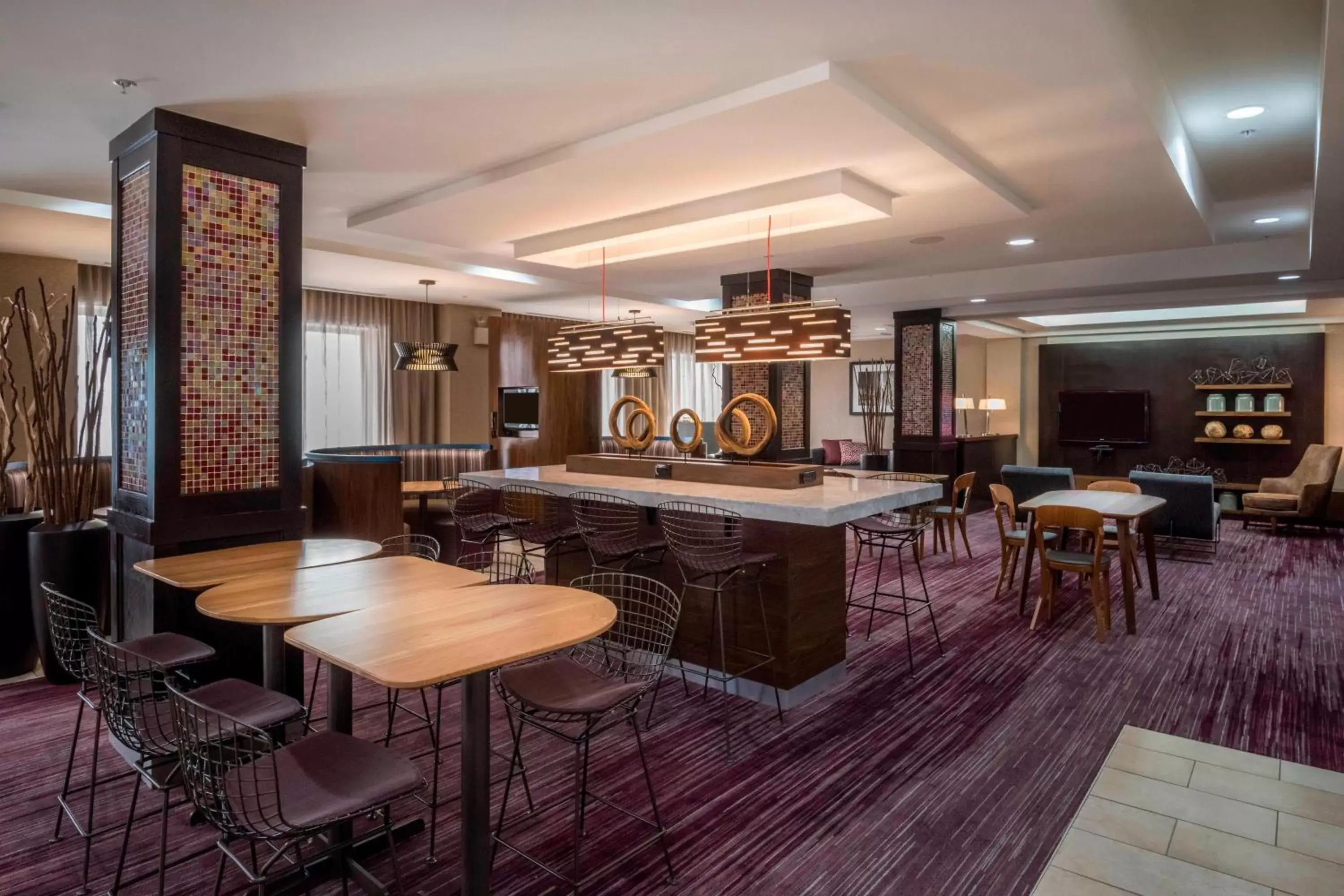 Restaurant/places to eat, Lounge/Bar in Courtyard by Marriott Tulsa Downtown