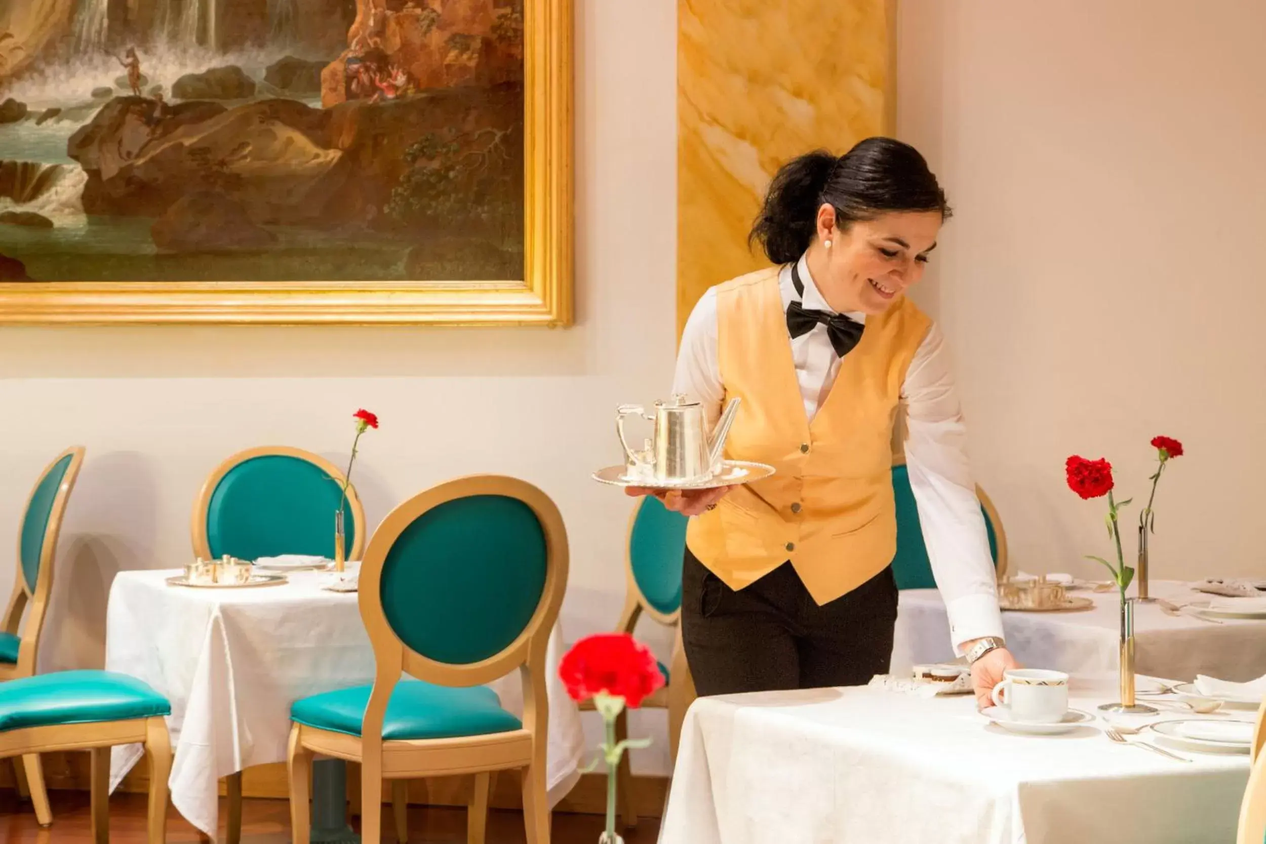 Staff, Restaurant/Places to Eat in La Residenza
