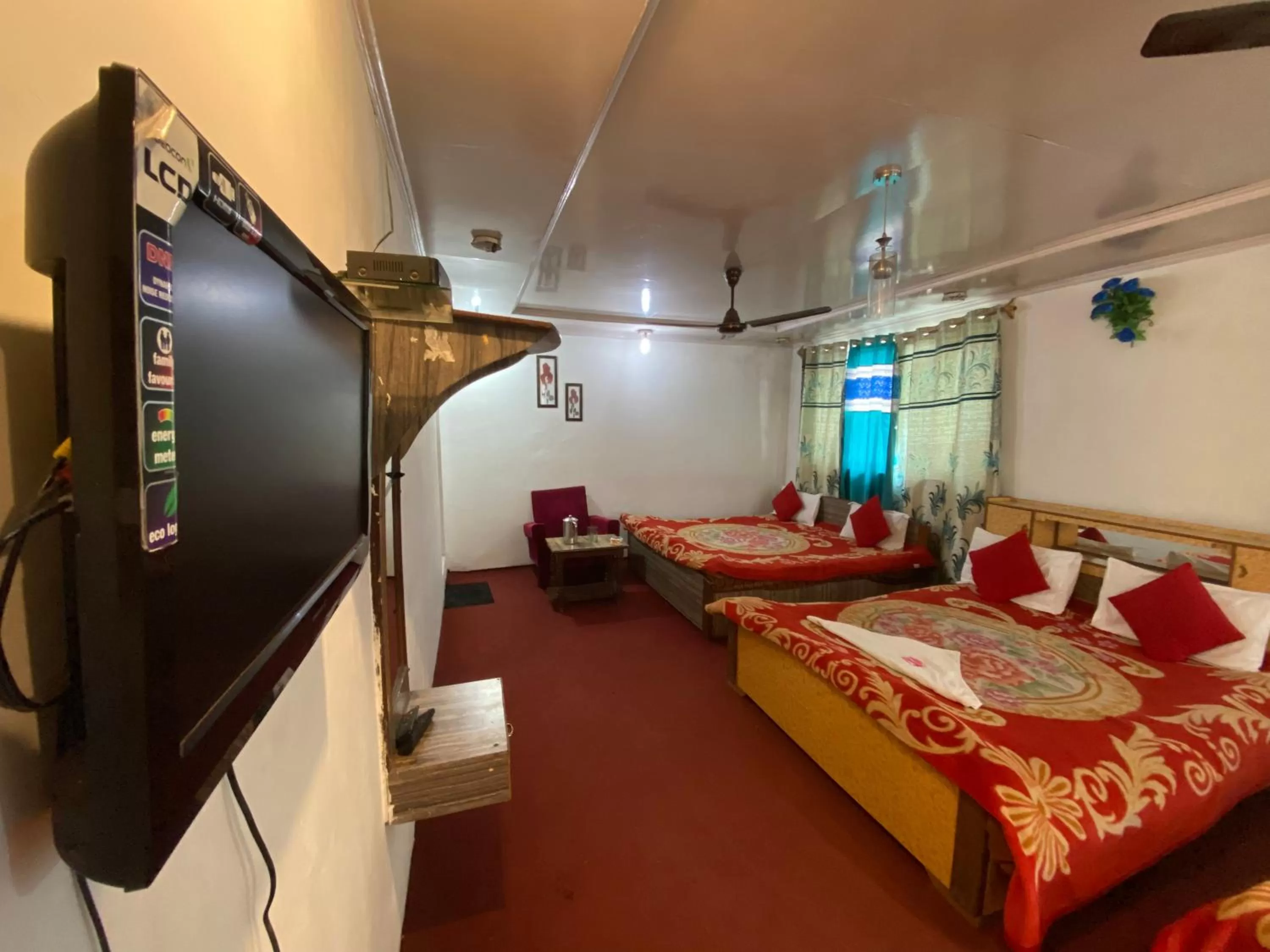 Bed in Hotel Young Mamta